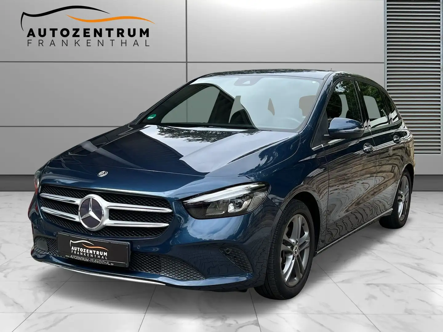 Mercedes-Benz B Electric Drive -Klasse 180 7G-DCT Massage ACC Navi Kamera Keyles Blu/Azzurro - 1