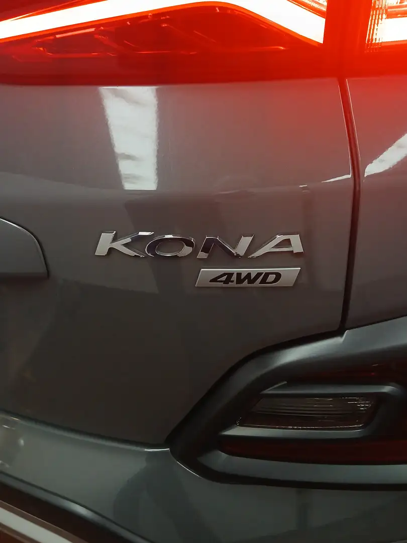 Hyundai KONA Kona 1.6 t-gdi Xpossible 4wd 177cv dct Grijs - 2