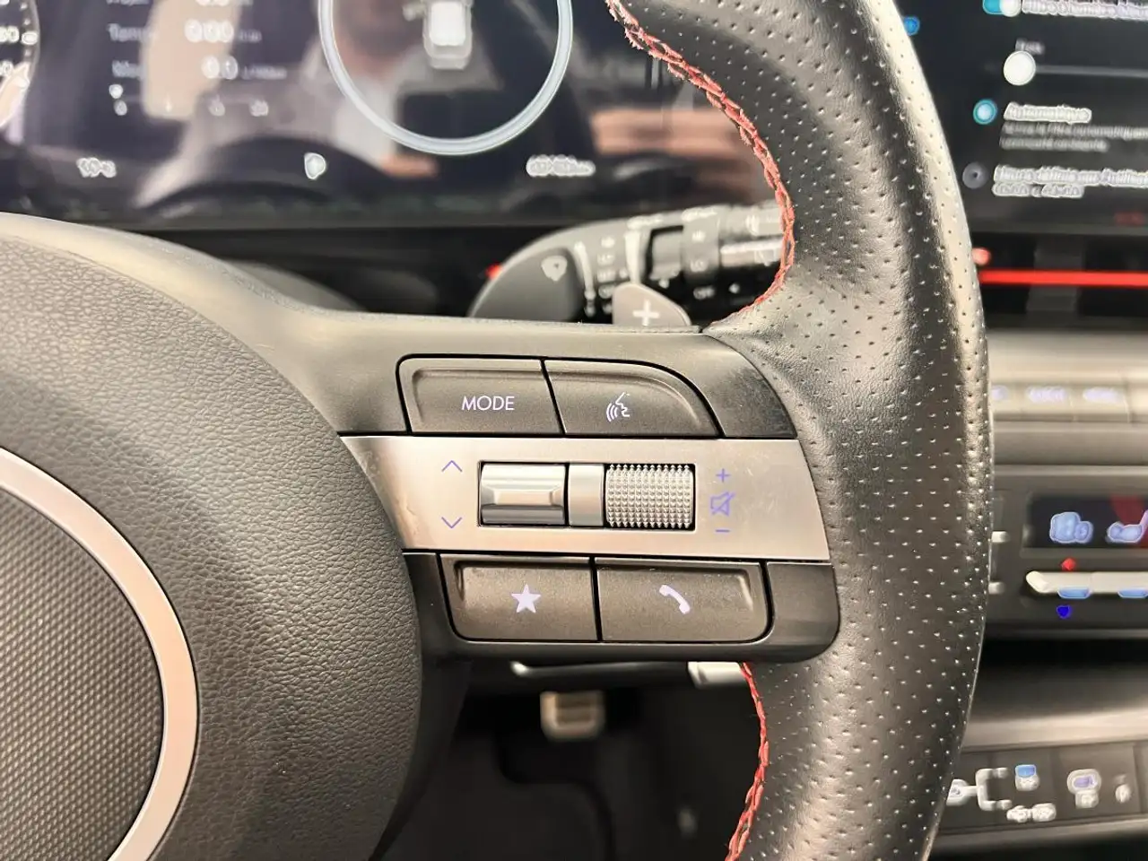 Hyundai KONA снимка Hyundai KONA