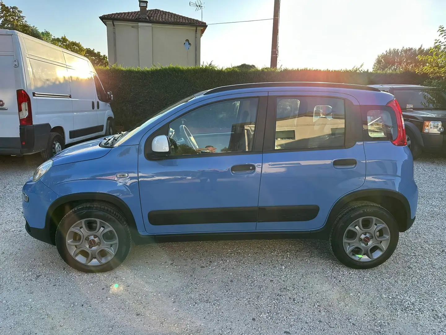 Fiat Panda Panda 4X4 0.9 t.air turbo  85cv E6 Blauw - 2