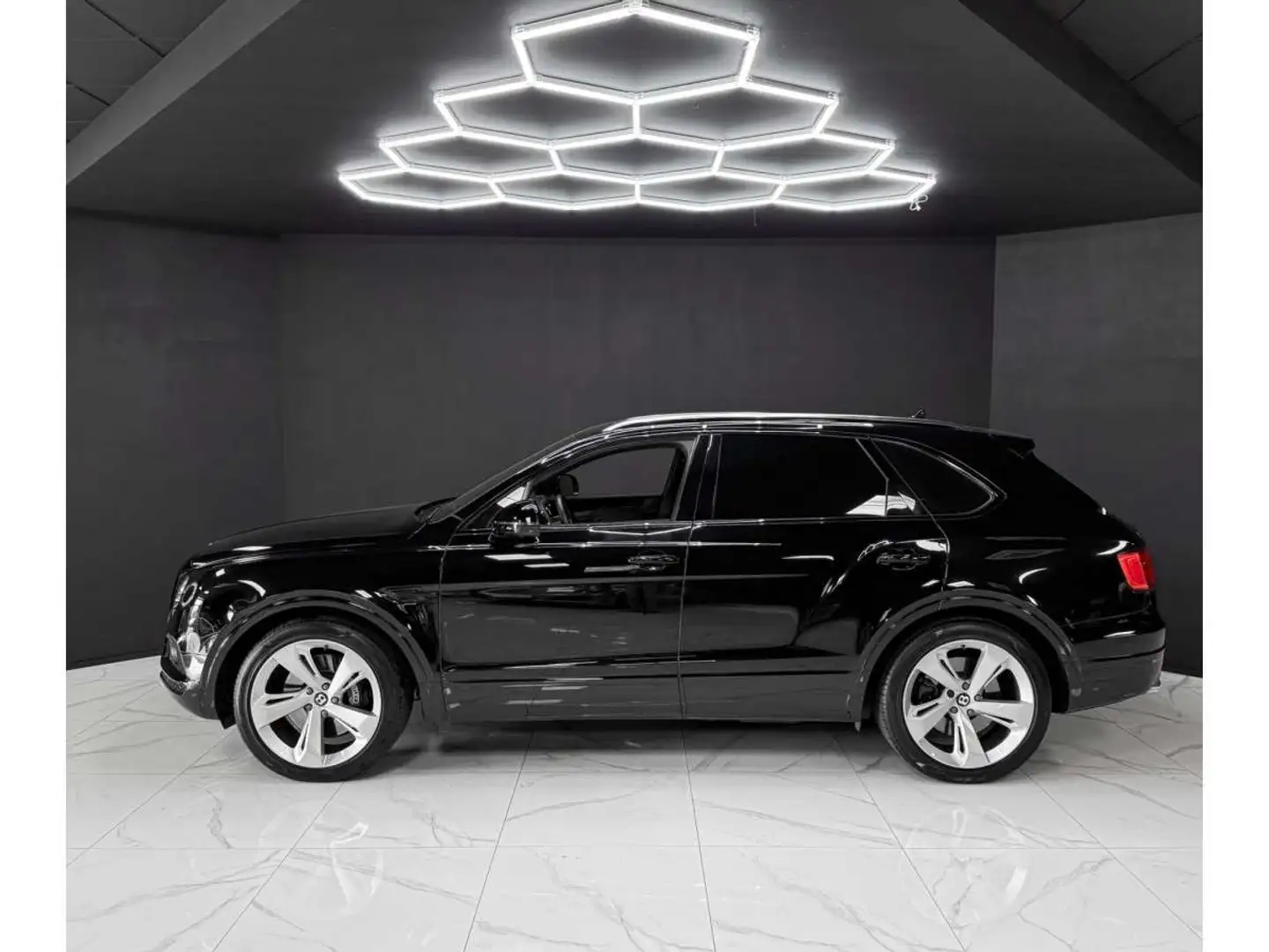 Bentley Bentayga 4.0 V8 Černá - 2