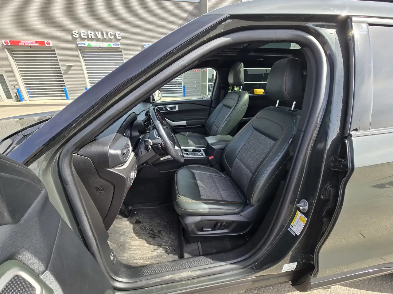 Ford Explorer снимка Ford Explorer