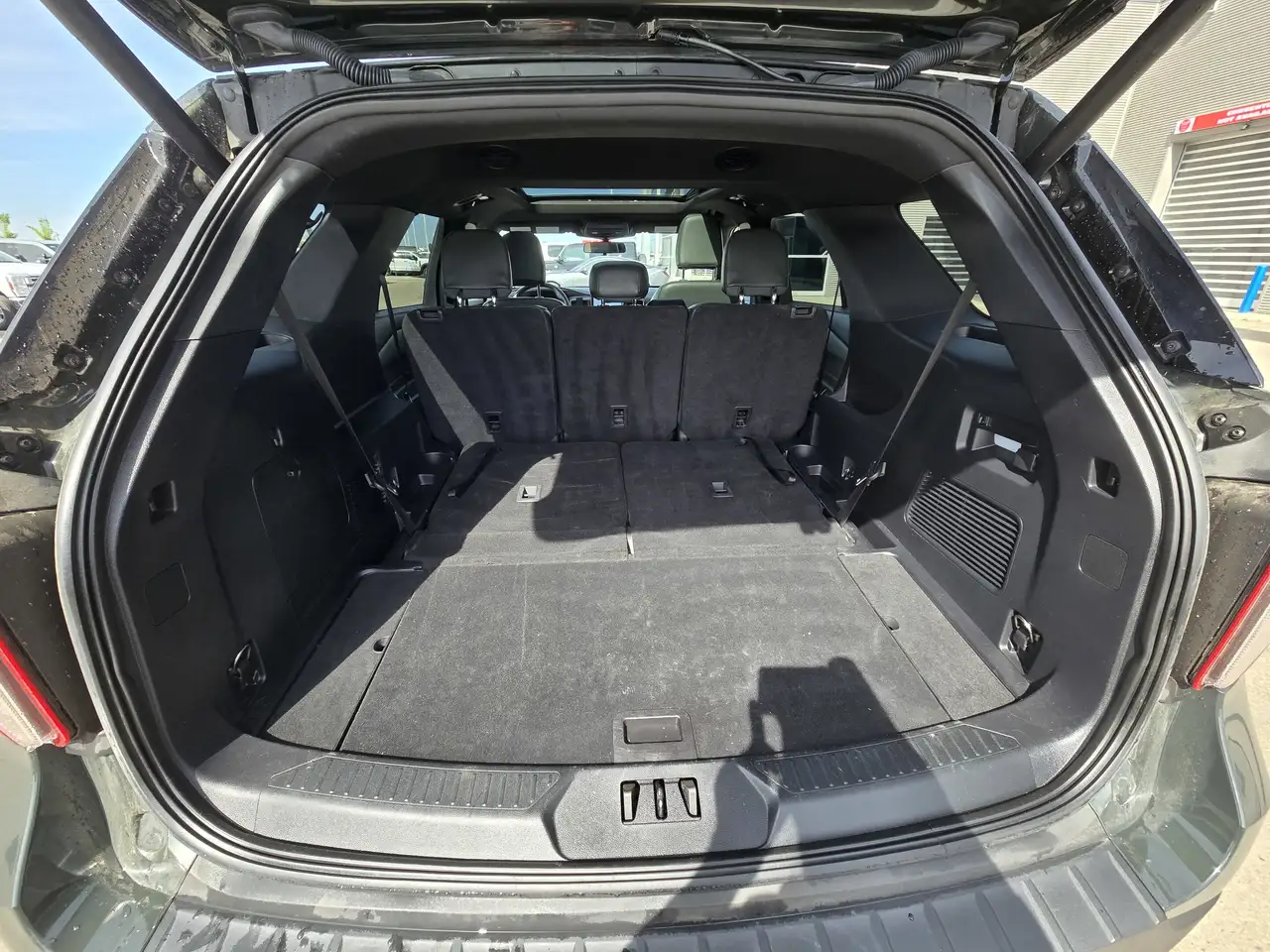 Ford Explorer снимка Ford Explorer