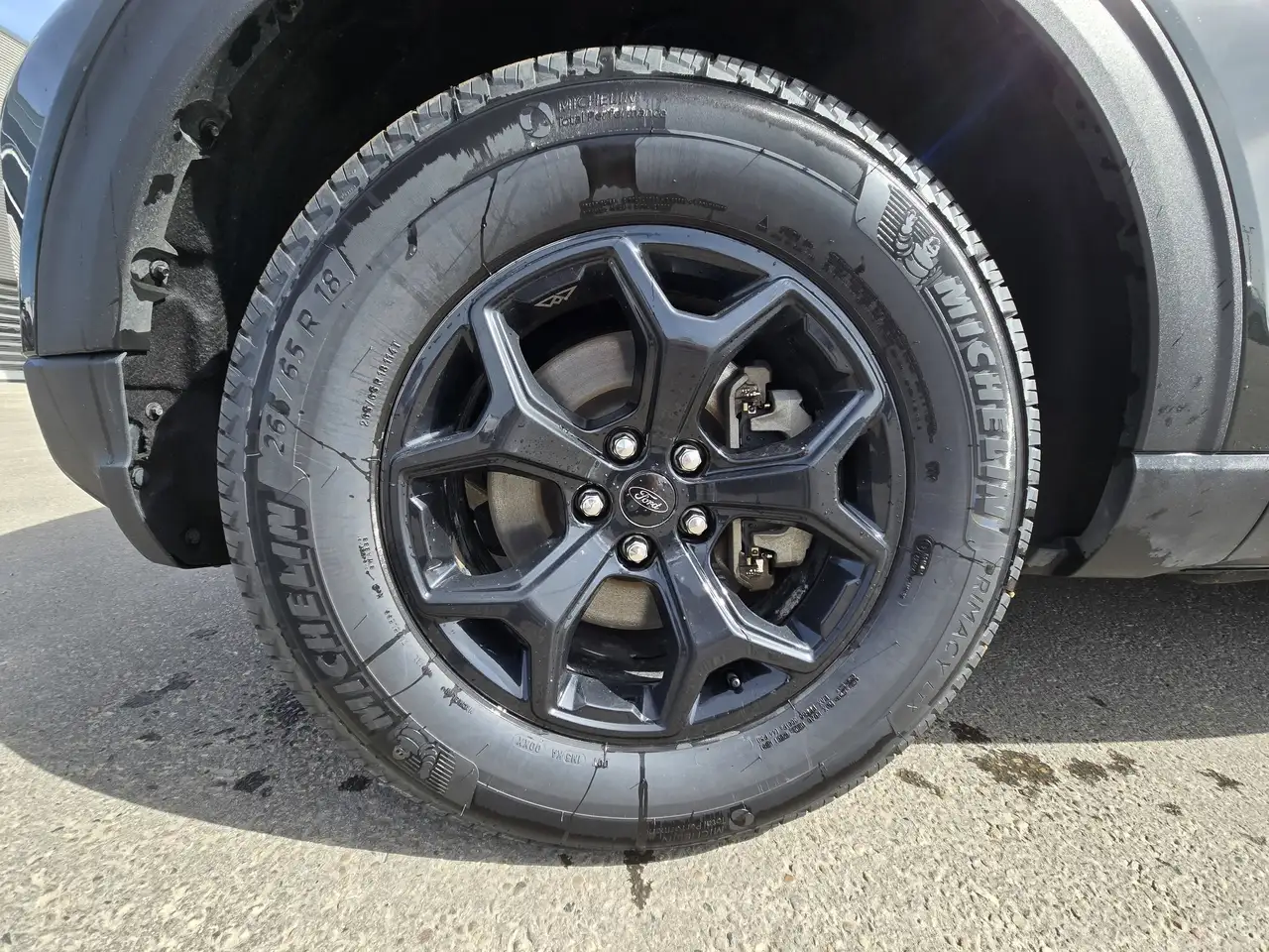 Ford Explorer снимка Ford Explorer