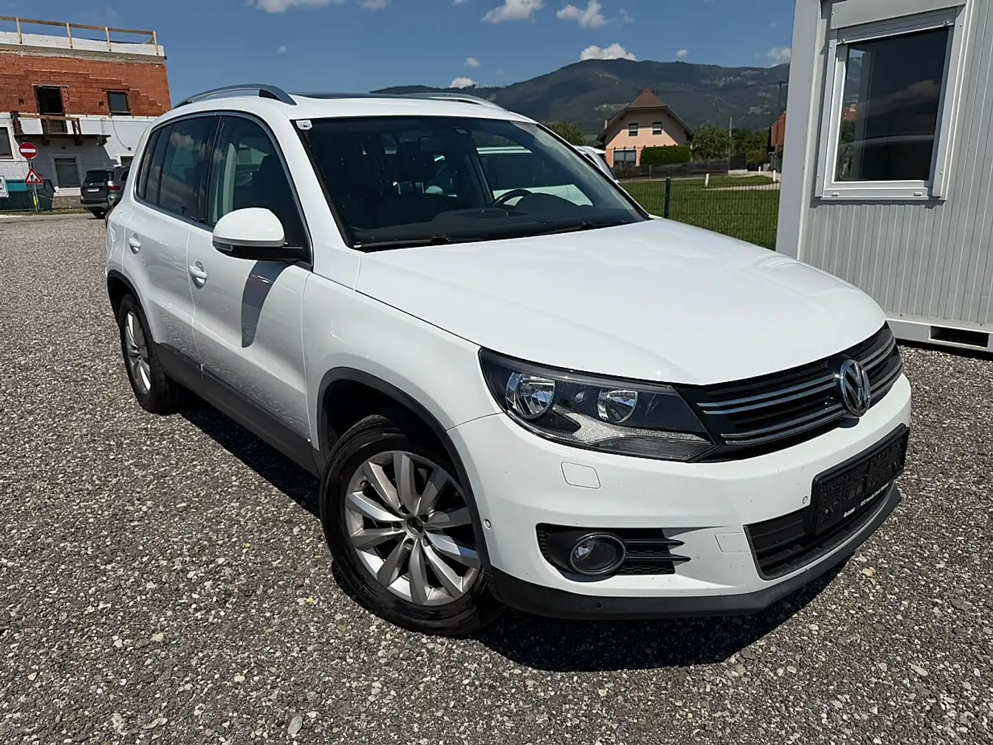 Volkswagen Tiguan 2,0 TDI BMT 4Motion Sport&Style DPF Weiß - 1