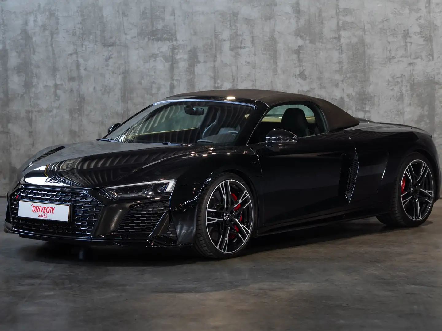 Audi R8 5.2i+V10+Q+Performance+S+tronic+(EU6AP) Černá - 2
