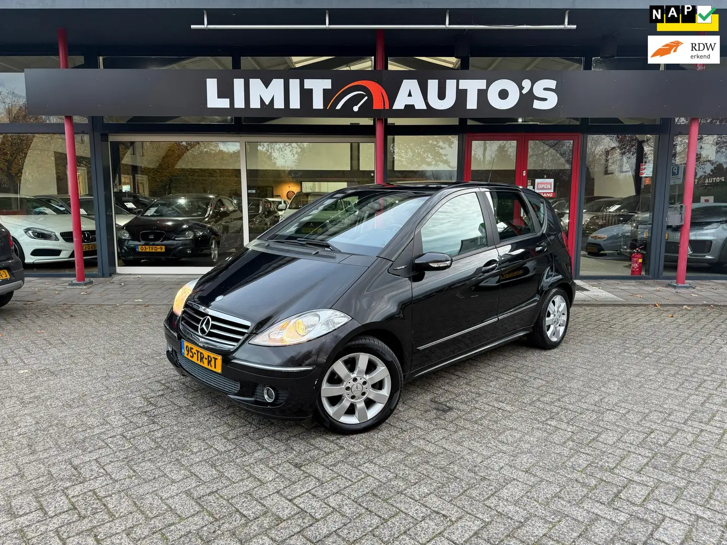 Mercedes-Benz A 170 Avantgarde/Aut/Airco/Cruise/Elek.Ramen/Trekhaak/Na Schwarz - 1