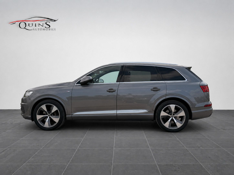 Audi Q7 3.0 TDI quattro 7 Sitzer  3.0 272 PS S-Line