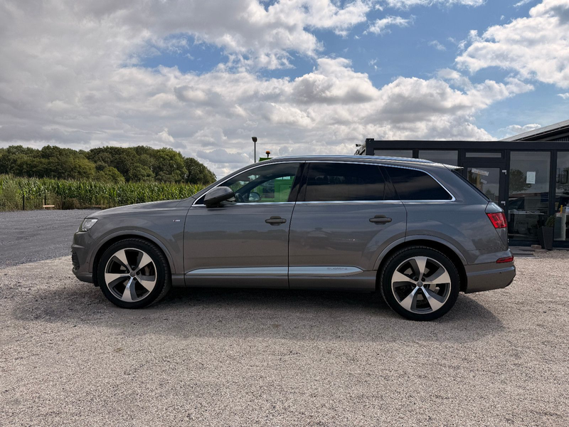 Audi Q7 3.0 TDI quattro 7 Sitzer  3.0 272 PS S-Line — photo 15