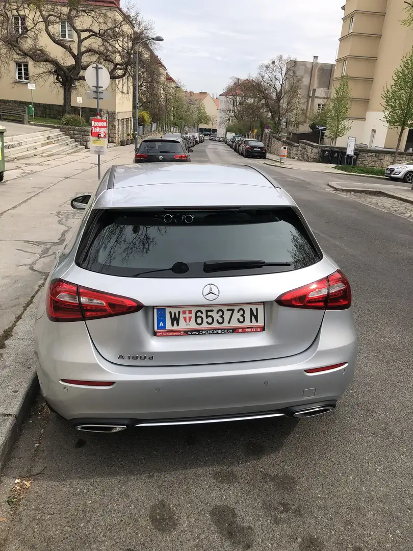Mercedes-Benz A 180 d Limousine Aut. - 2