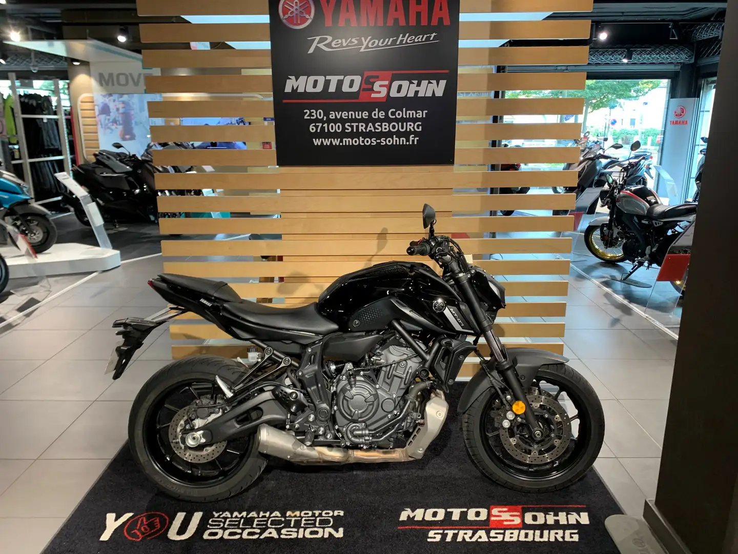 Yamaha MT-07 Noir - 1