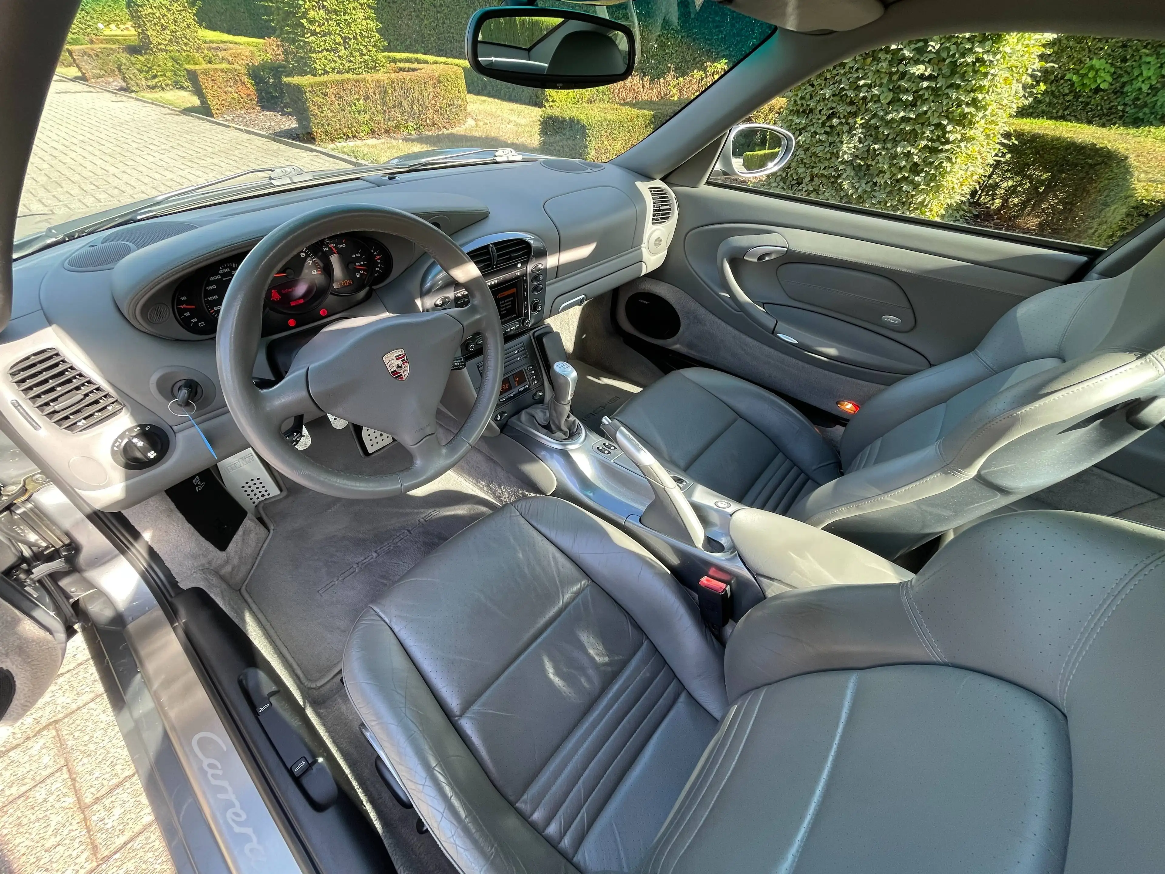 Porsche 996 Carrera 2 coupé - 1st paint - full equipment - collector potential — photo 5