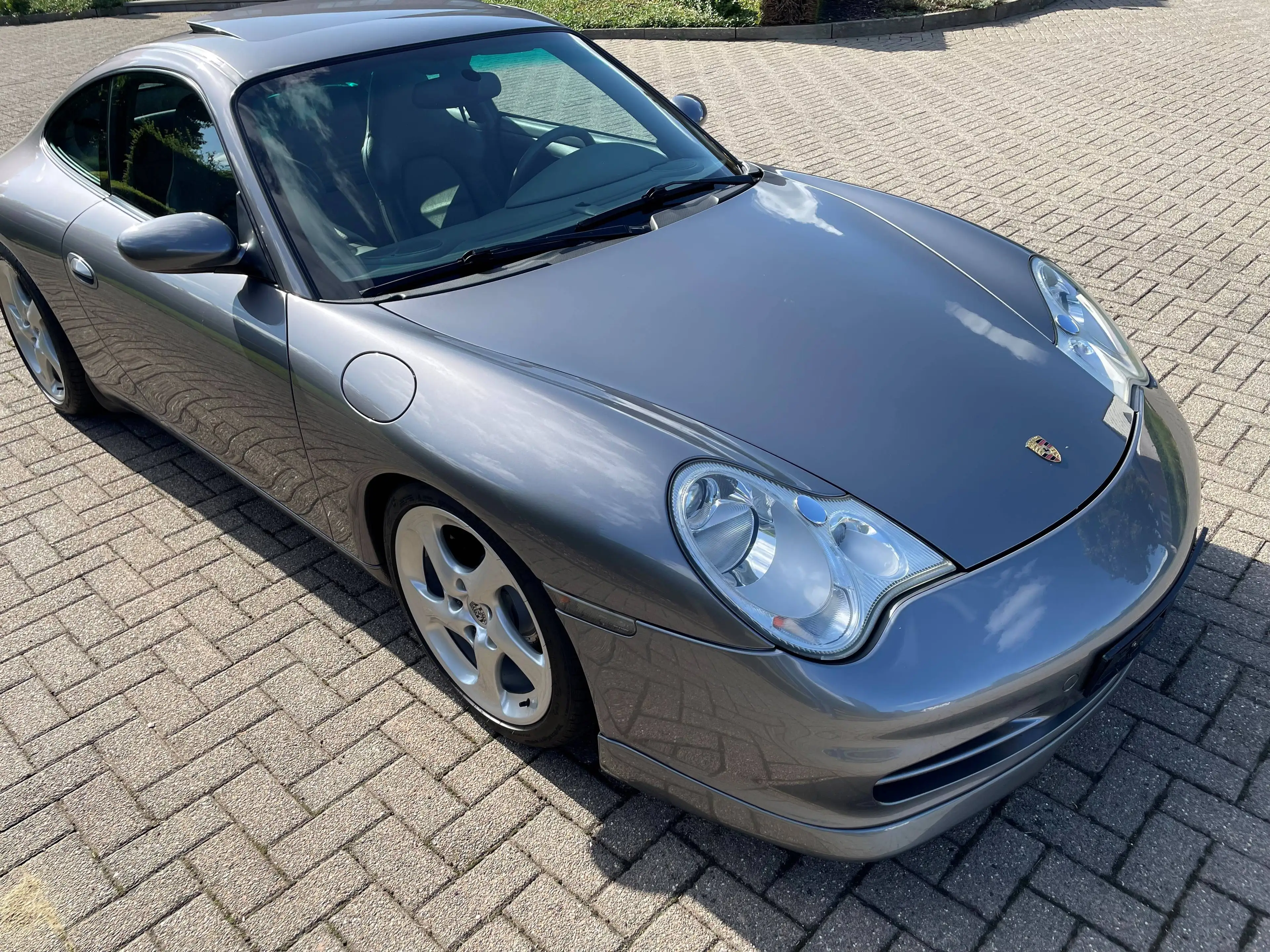 Porsche 996 Carrera 2 coupé - 1st paint - full equipment - collector potential — photo 11