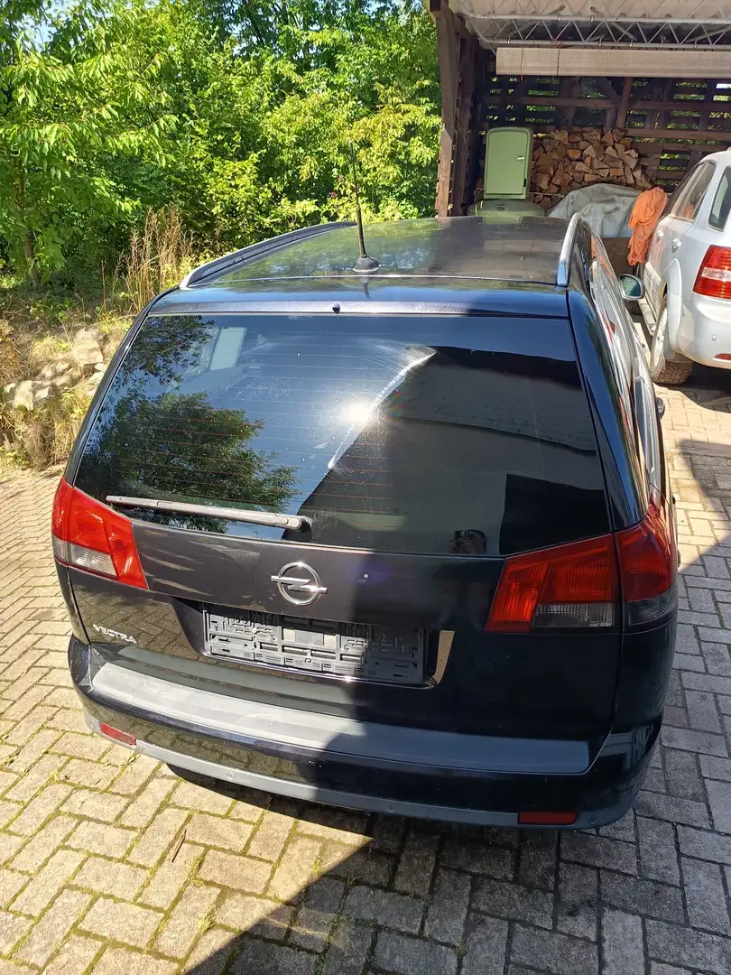 Opel Vectra 3.0 V6 CDTI Caravan Automatik Cosmo Schwarz - 1