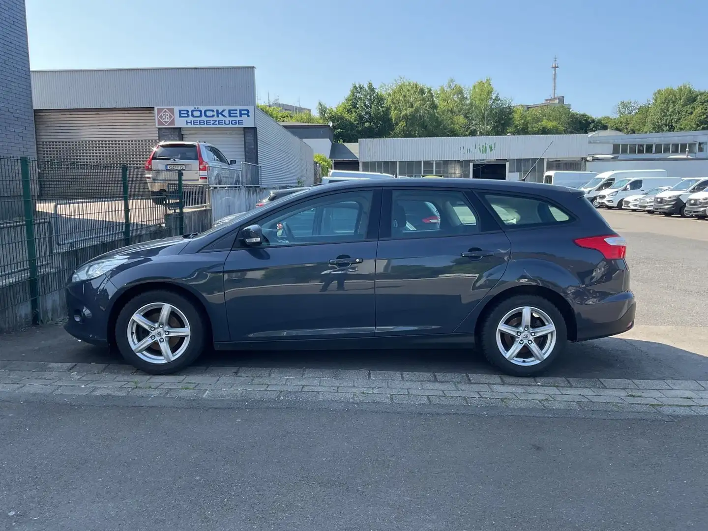 Ford Focus Turnier Trend Motorschaden Grigio - 2