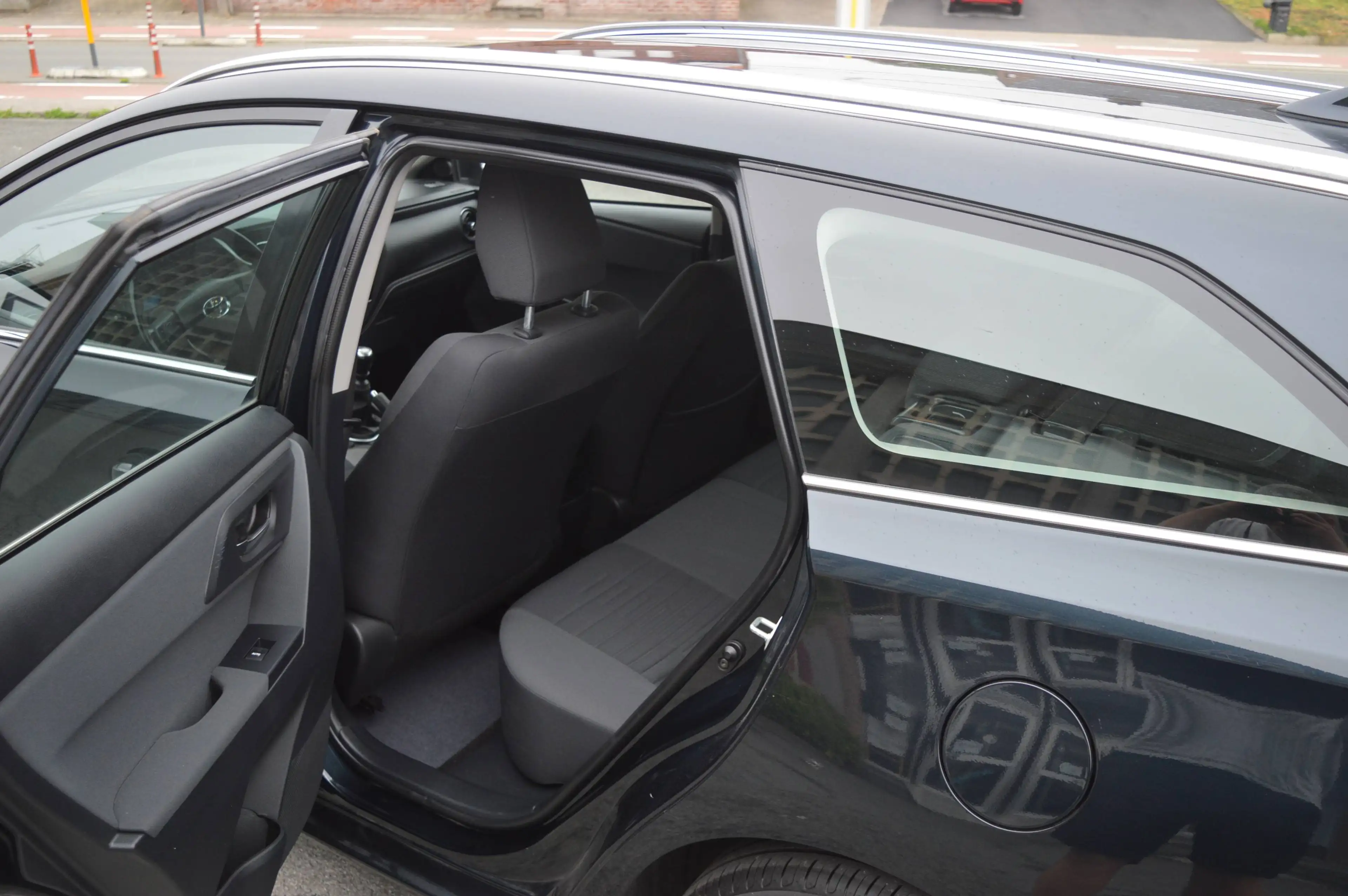 Toyota Auris Touring Sports 1.33i VVT-i Comfort AIRCO+CAMERA — photo 6