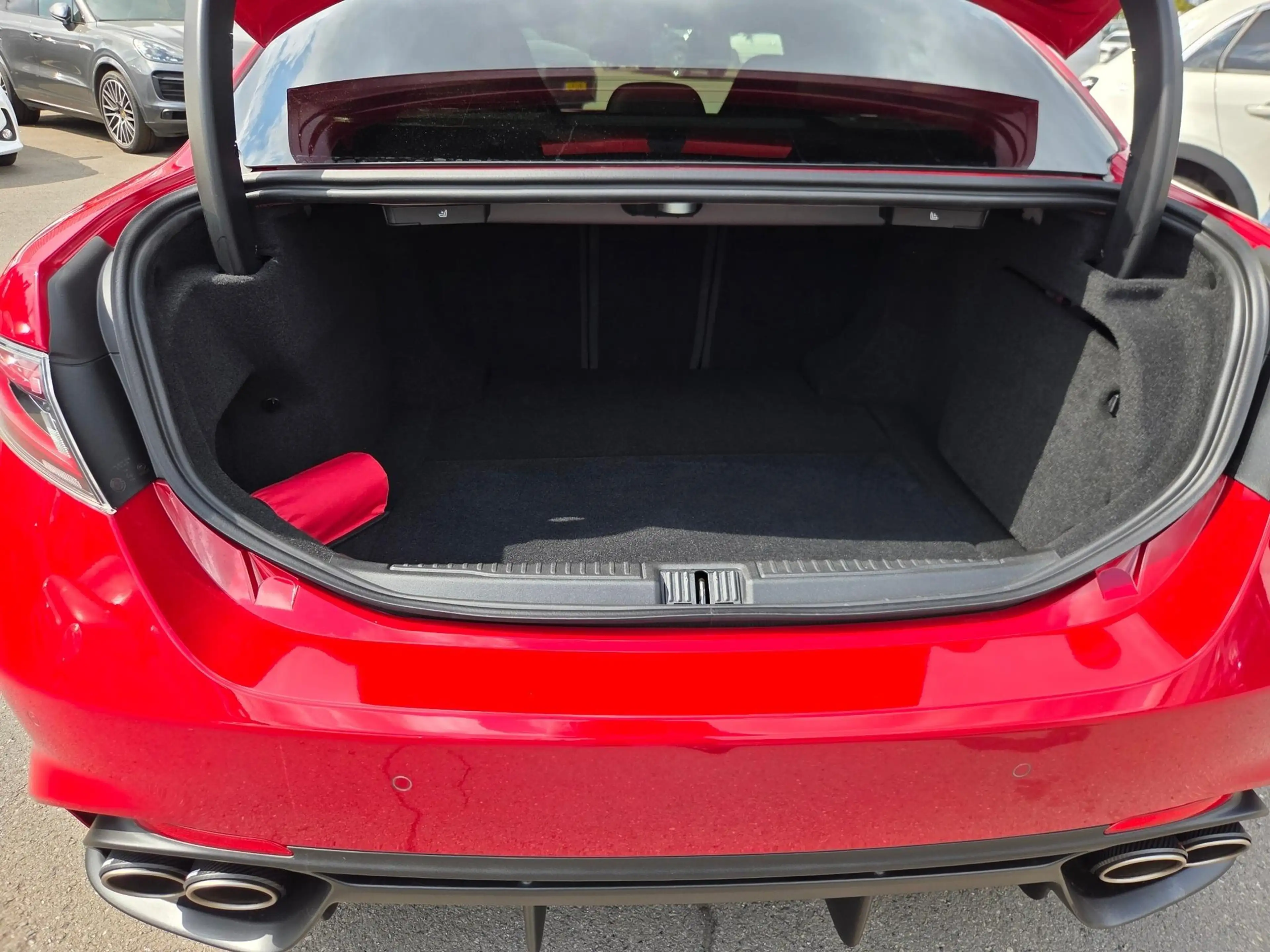 Alfa Romeo Giulia QUADRIFOGLIO 2.9 V6 BI-TURBO 520 AT8 — photo 7