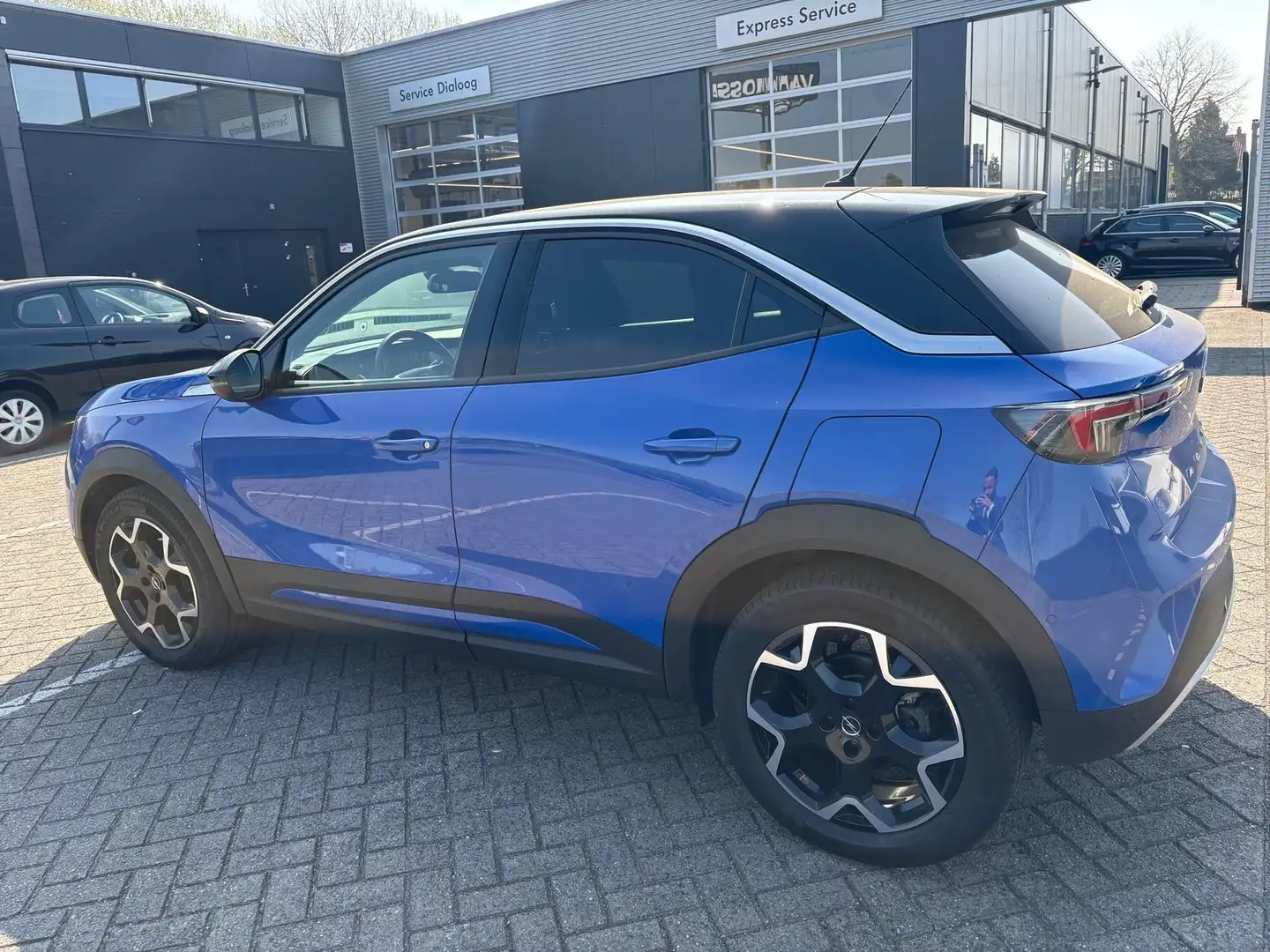 Opel Mokka-E Ultimate 50-kWh 11kw bl. Blauw - 2