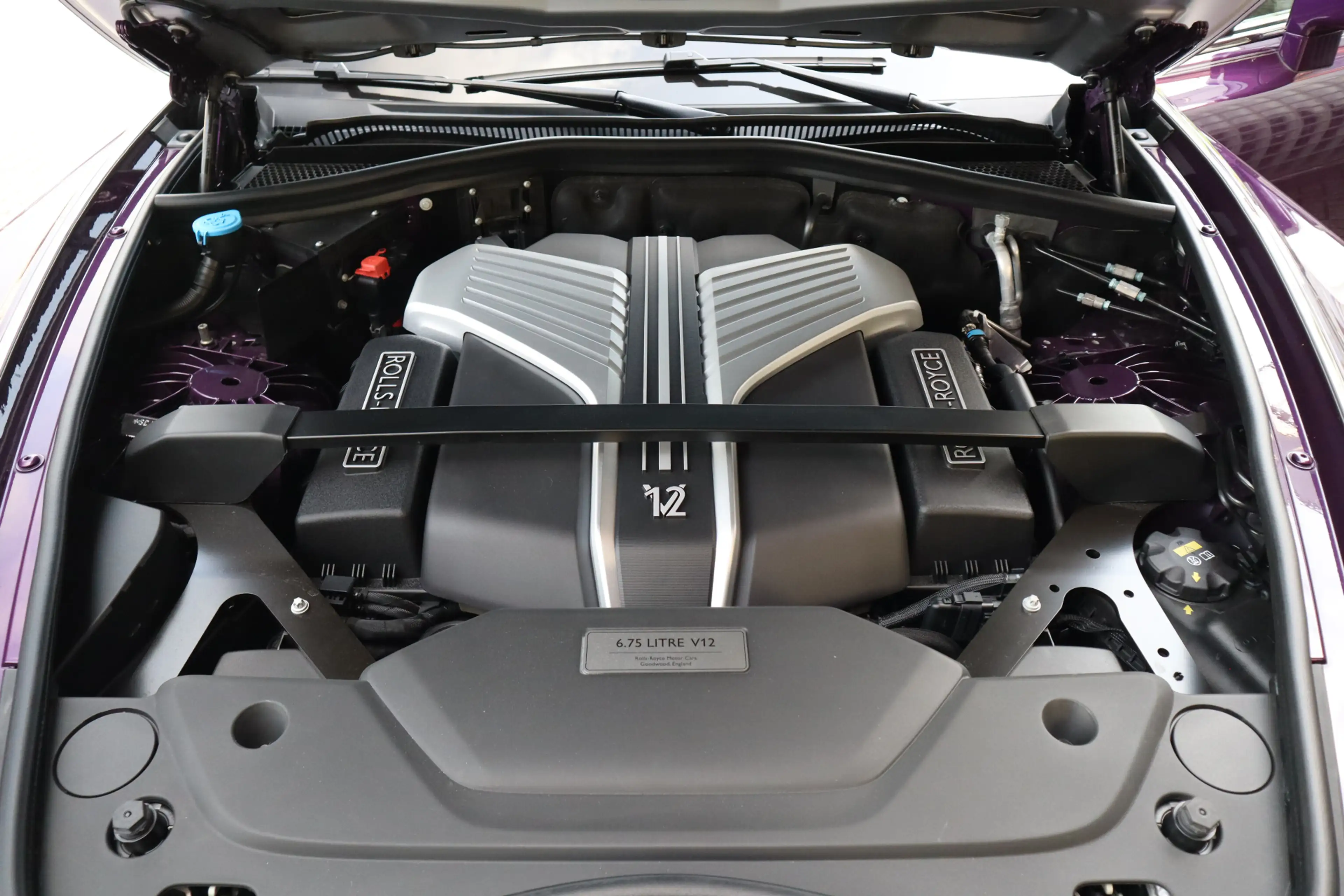 Rolls-Royce Phantom Series II "The Extrovert" | Starlight, Bespoke Aud — photo 49