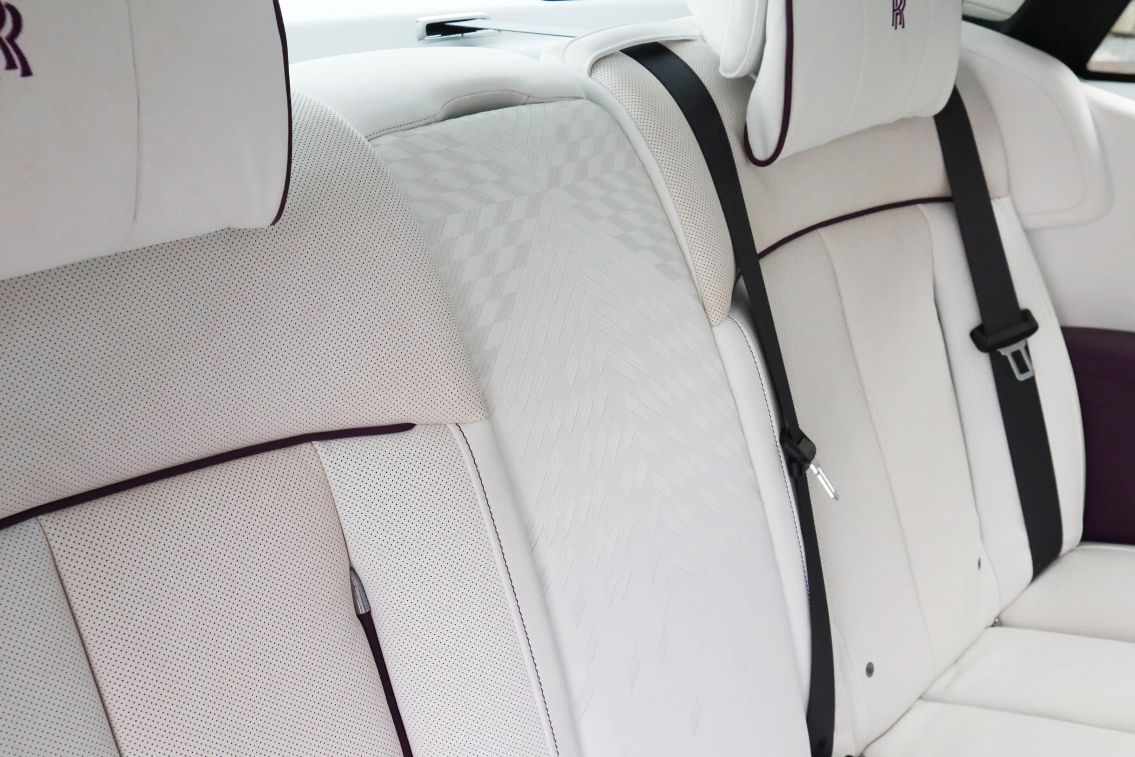 Rolls-Royce Phantom Series II "The Extrovert" | Starlight, Bespoke Aud — photo 25