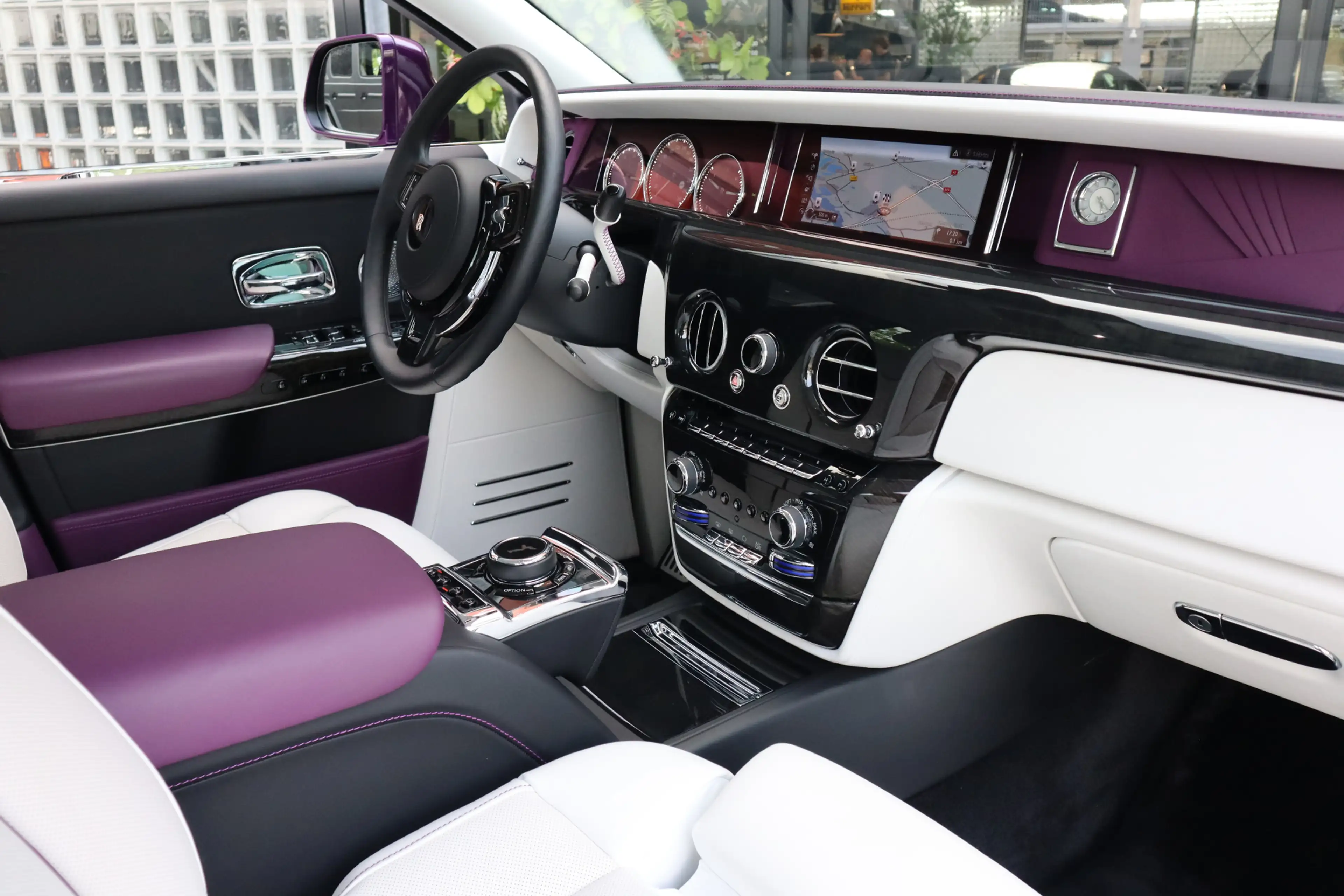 Rolls-Royce Phantom Series II "The Extrovert" | Starlight, Bespoke Aud — photo 15