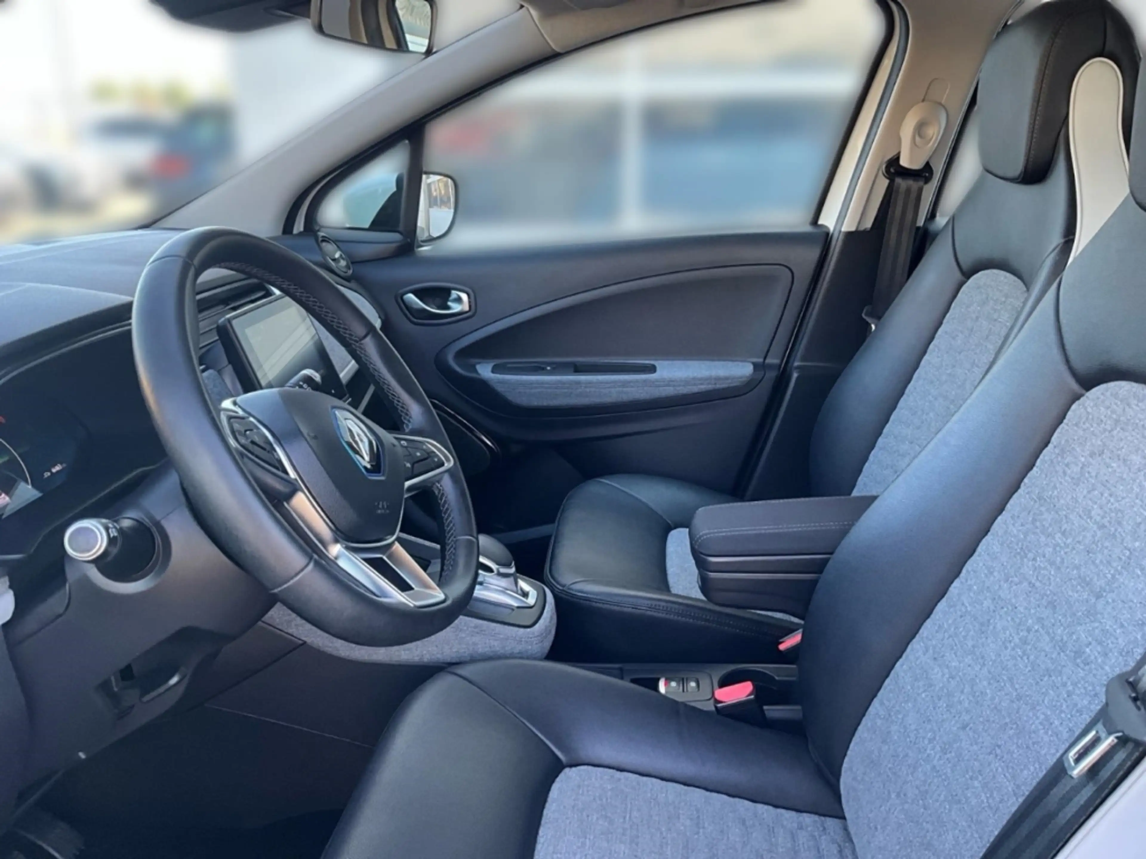 Renault ZOE Experience Digitales Cockpit LED Apple CarPlay — photo 9
