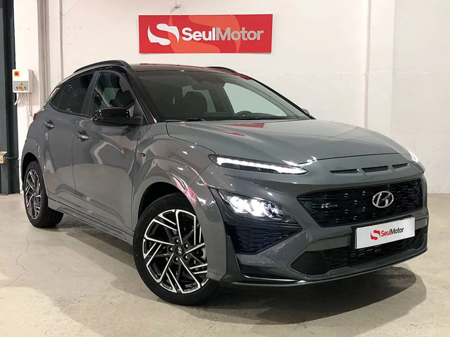 Hyundai KONA 1.0 TGDI Nline 30 Aniversario 4x2 Gris - 1