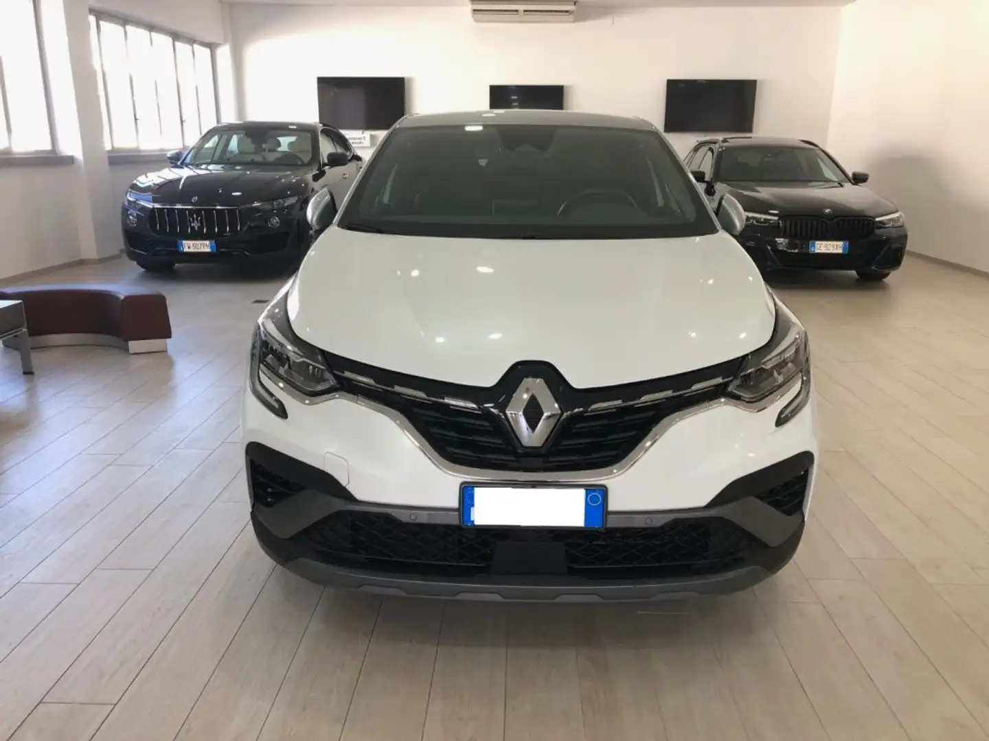 Renault Captur Full Hybrid E-Tech 145 CV RS Line Weiß - 2