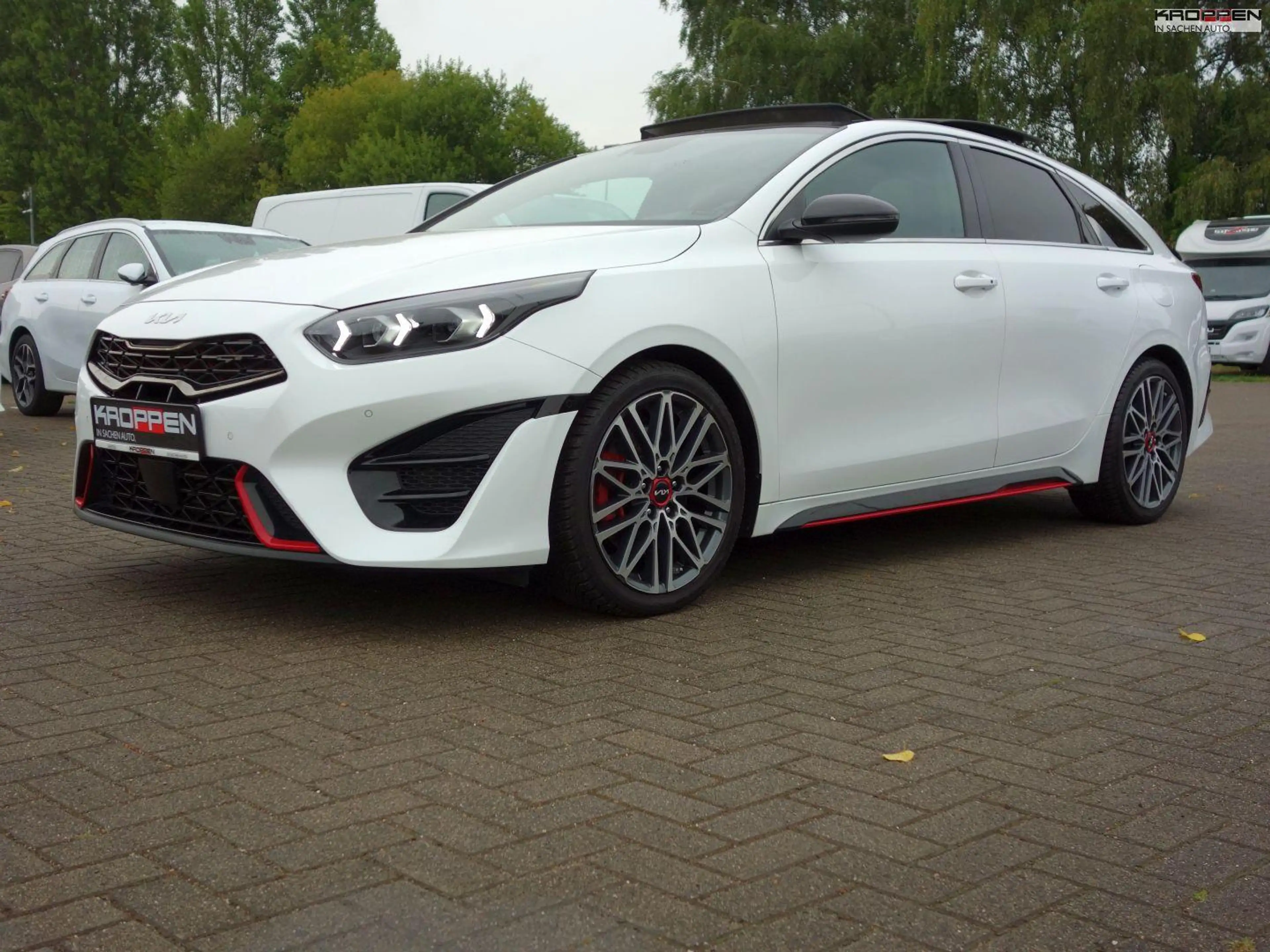 Kia ProCeed / pro_cee'd 1.6T DCT7 GT GD Kom.-Paket SHZ LHZ M+S-Reifen — photo 2