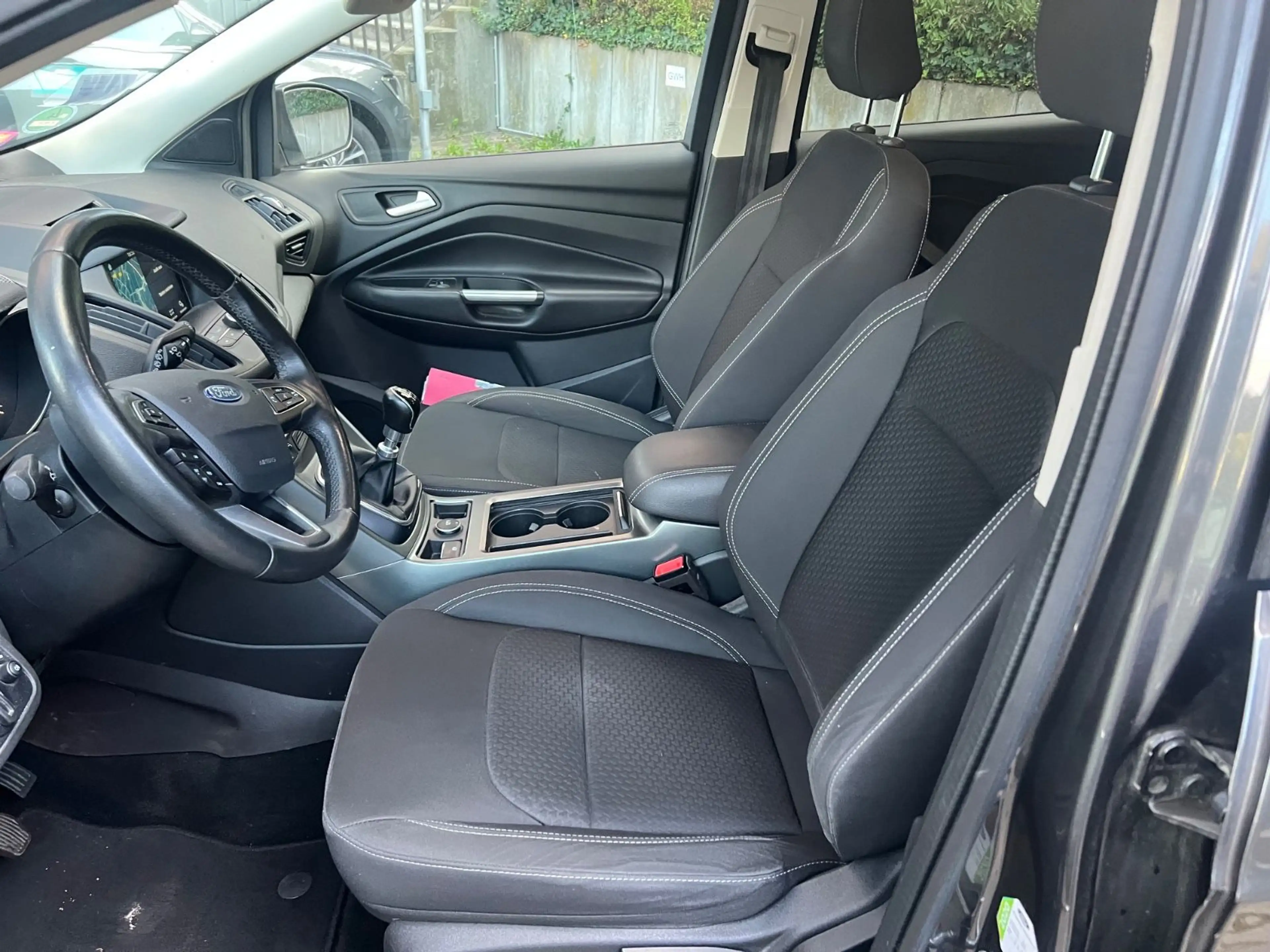 Ford Kuga Cool & Connect~1.Hand — photo 14