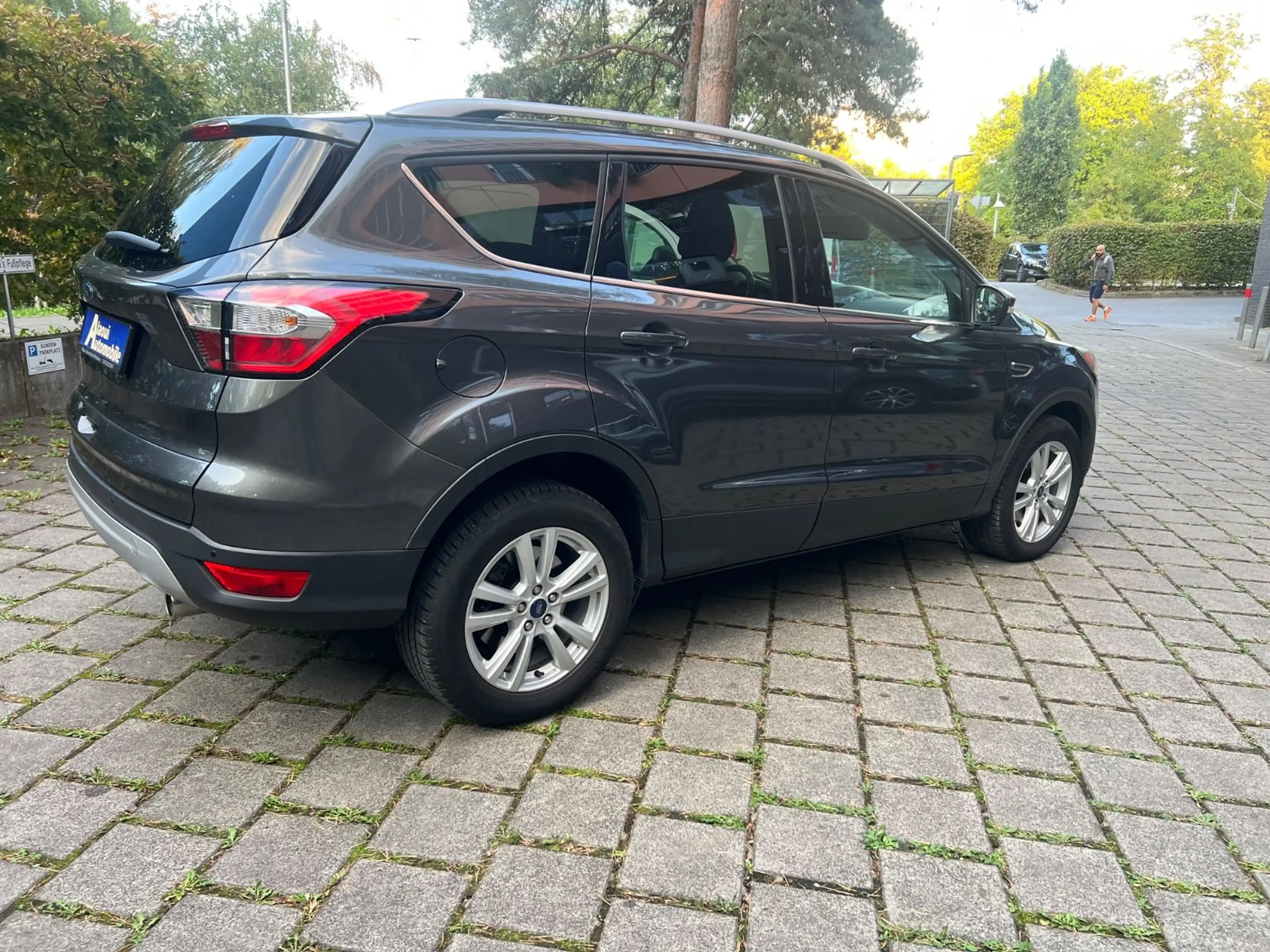 Ford Kuga Cool & Connect~1.Hand — photo 4