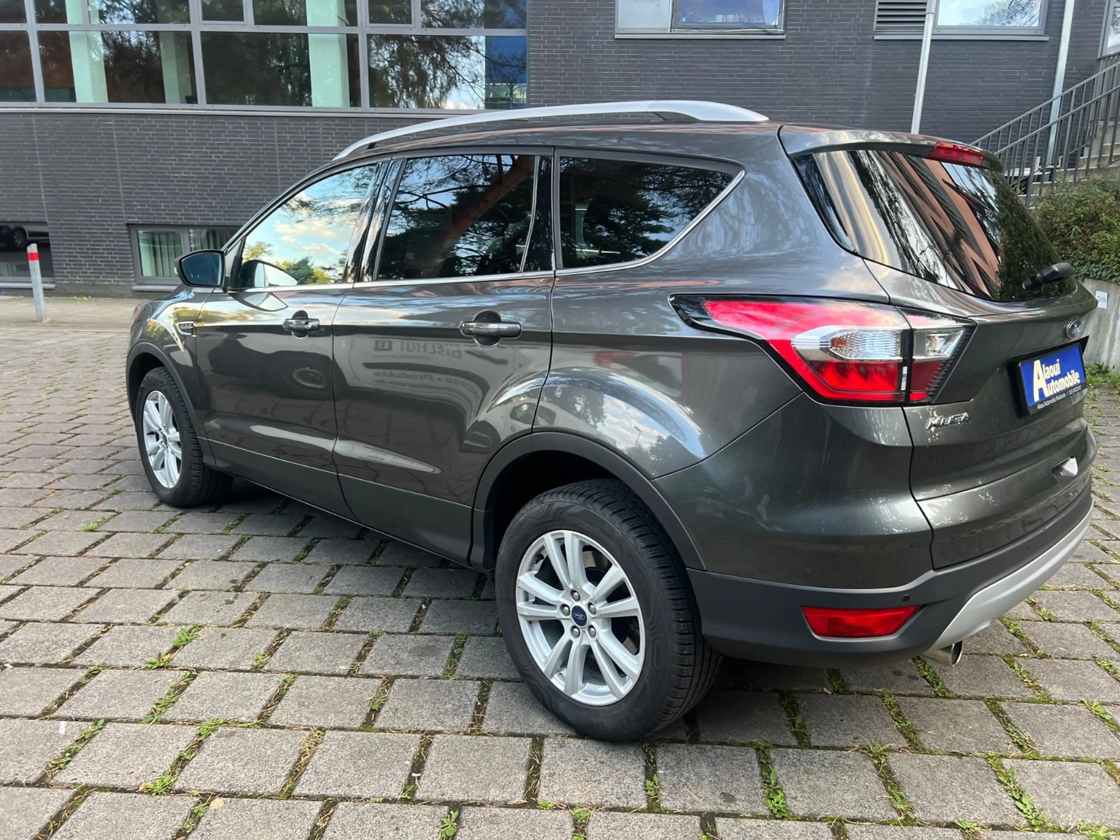 Ford Kuga Cool & Connect~1.Hand — photo 2