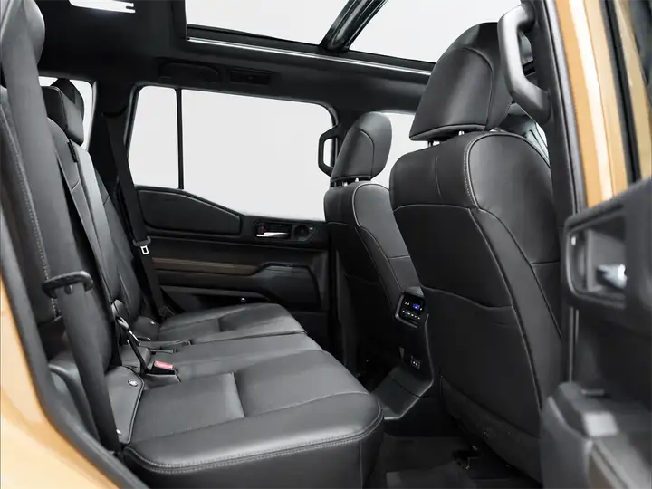 Toyota Land Cruiser 2024, foto 7