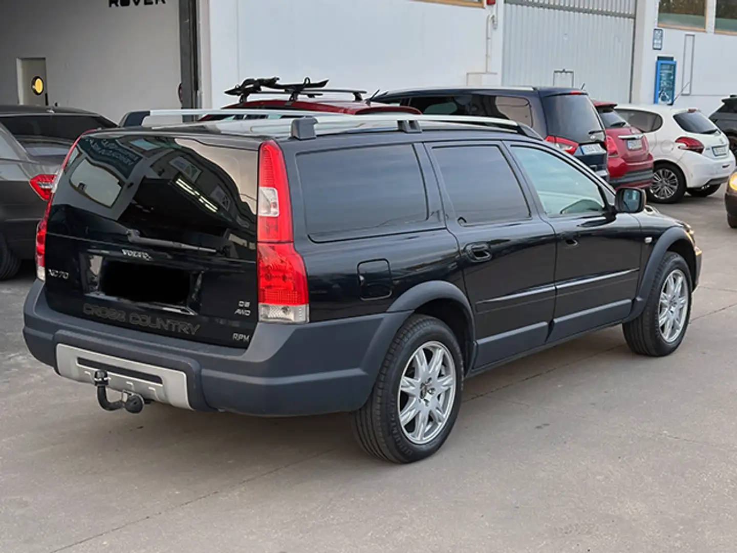 Volvo XC70 2.4 D5 Summum Negro - 2