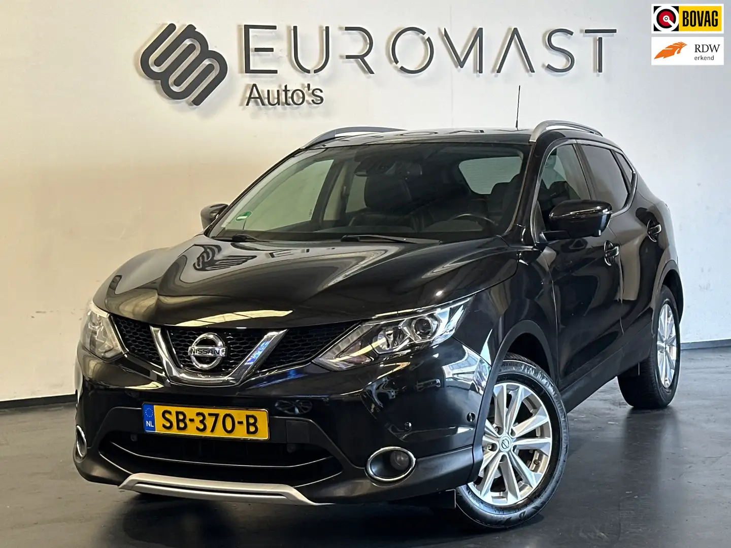 Nissan Qashqai 1.2 Premier Edition Navi Airco Cruise Camera Stoel Zwart - 1