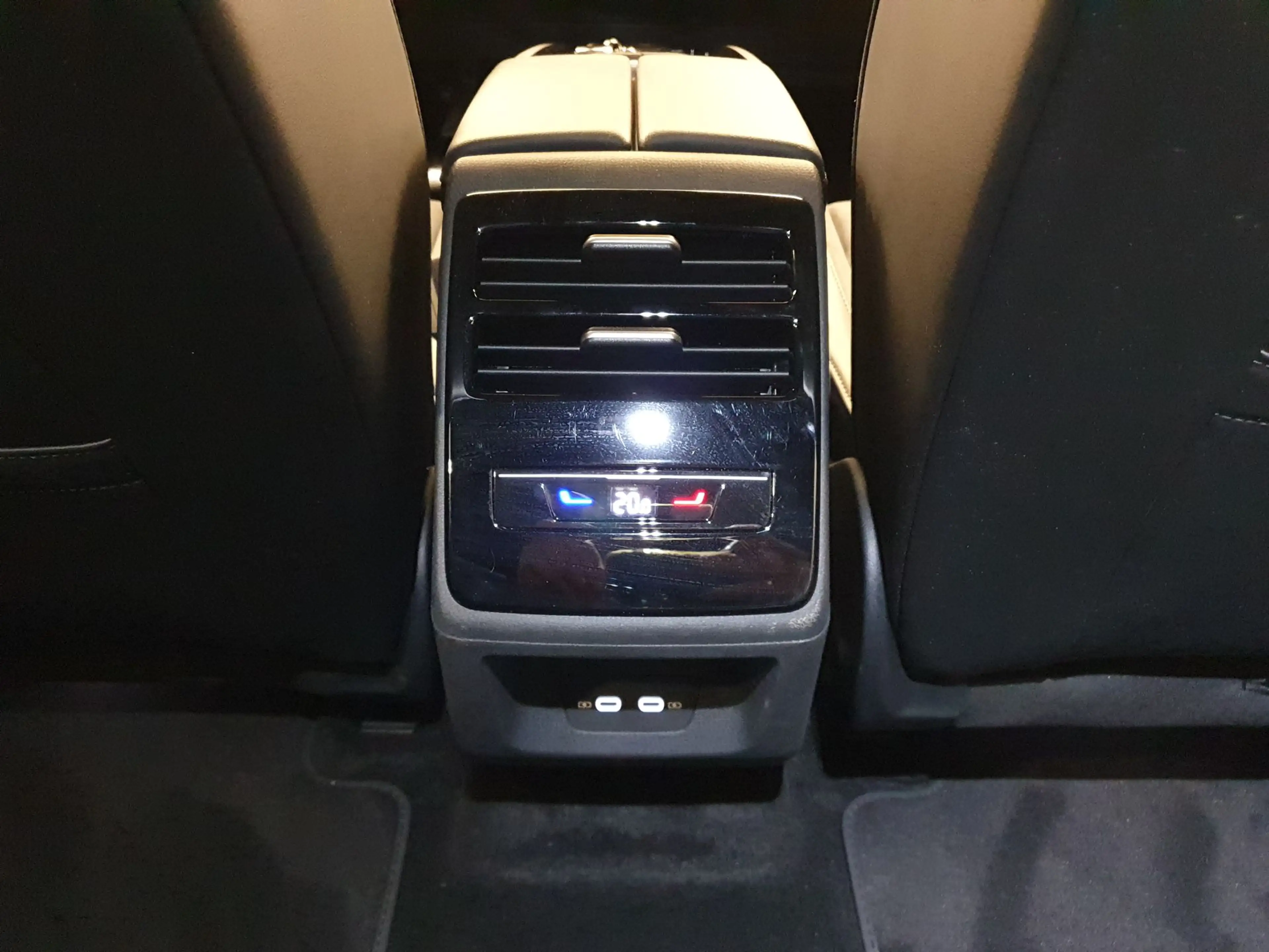 Volkswagen ID.7 Tourer Pro S 86 kWh 286pk Wegklapbare trekhaak, Wa — photo 25