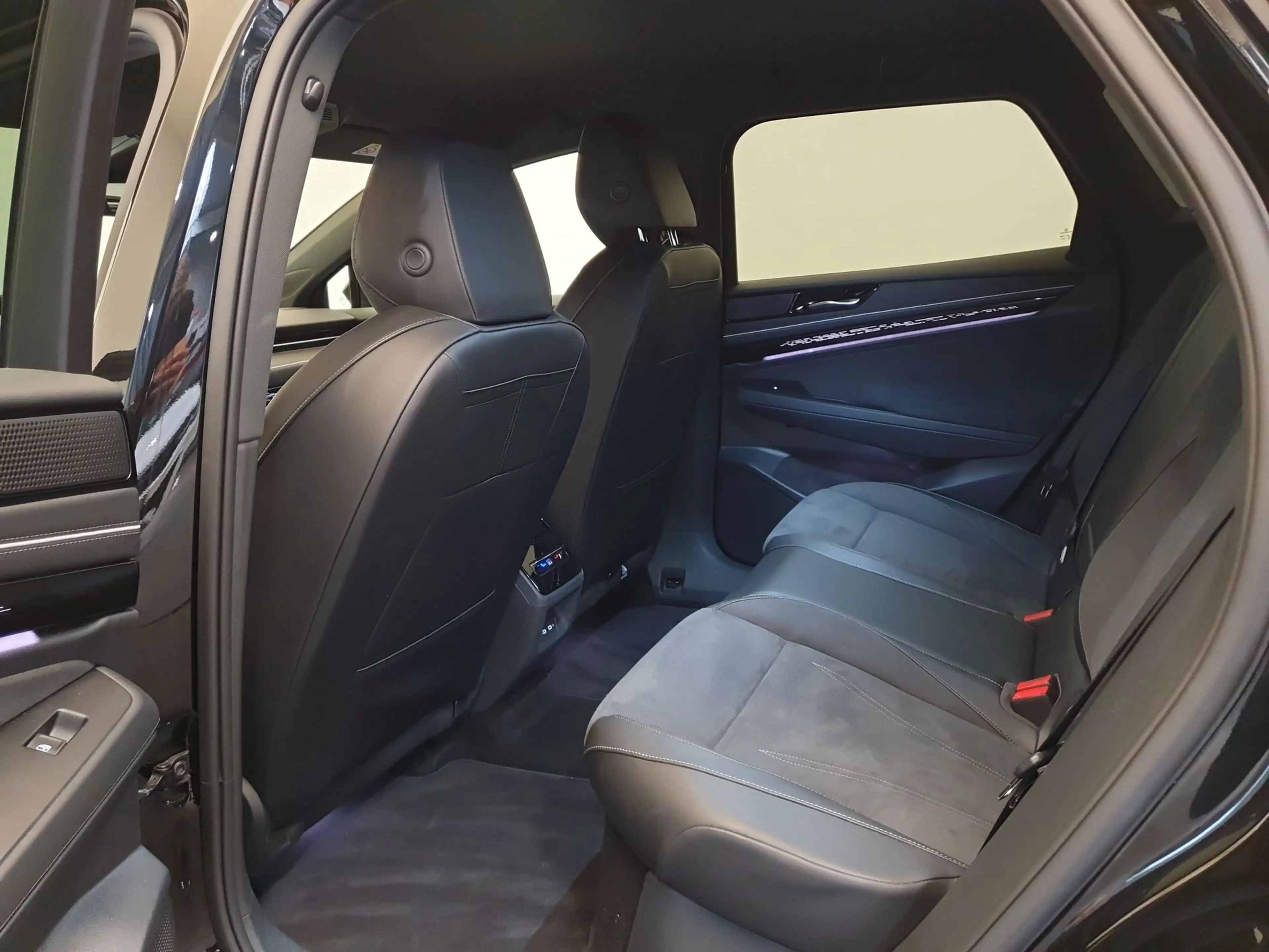 Volkswagen ID.7 Tourer Pro S 86 kWh 286pk Wegklapbare trekhaak, Wa — photo 26