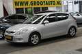Hyundai i30 1.4i Blue Dynamic Dealer onderhouden, 94.497km NAP Grijs - thumbnail 1