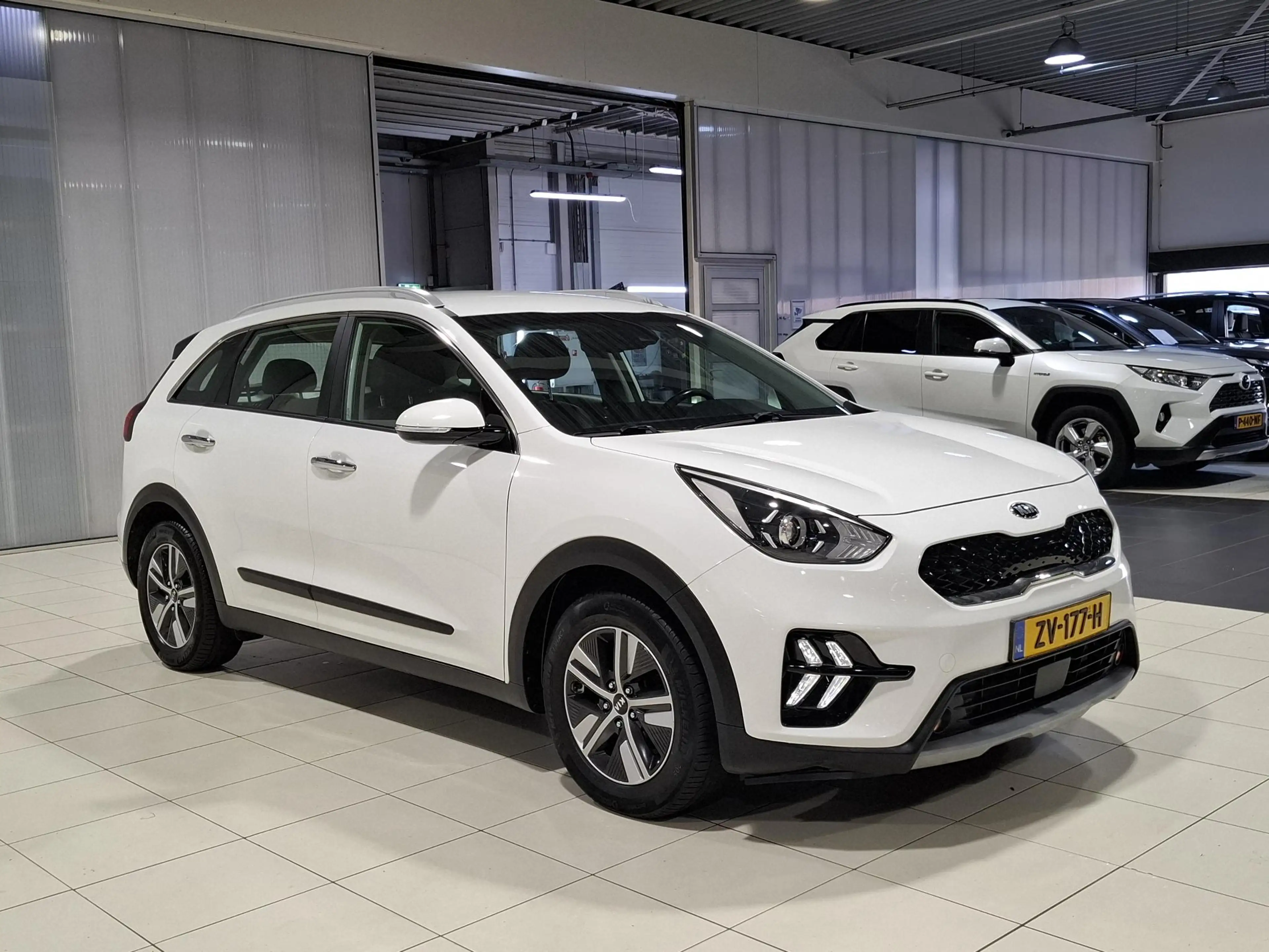 Kia Niro 1.6 GDi Hybrid DynamicLine Apple Carplay/Android A — photo 3