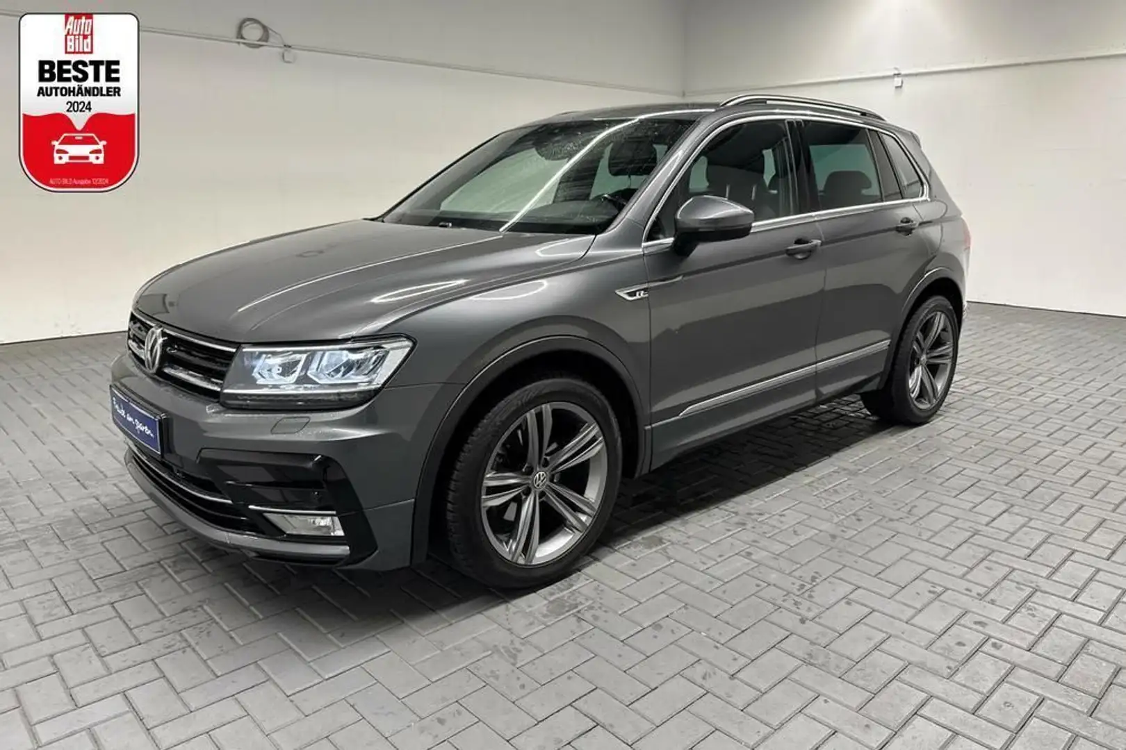 Volkswagen Tiguan R-Line LED/SHZ/PDC/AHK/Carplay/19"LM Grau - 1