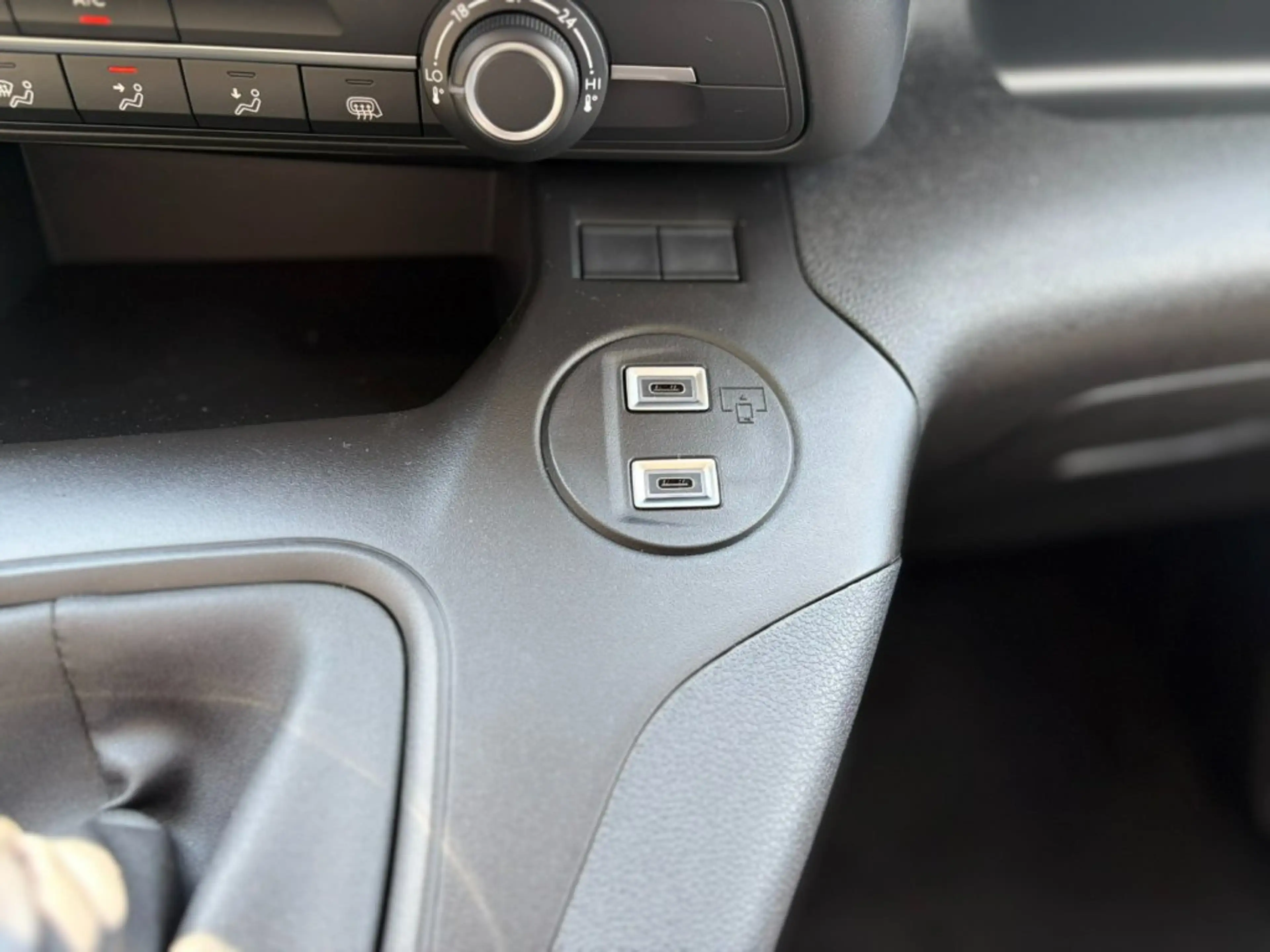 Fiat Doblo Doblò KW XL Diesel 100 Manuell — photo 15