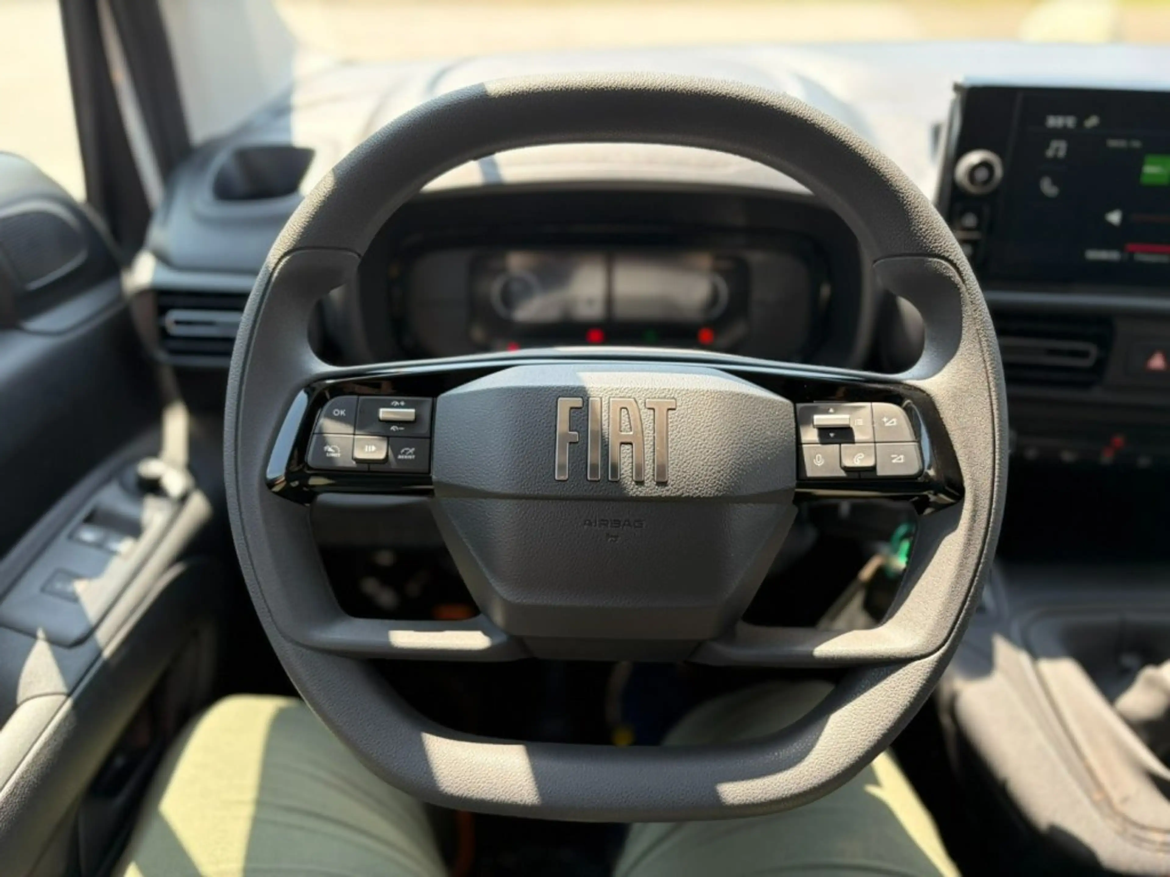 Fiat Doblo Doblò KW XL Diesel 100 Manuell — photo 11