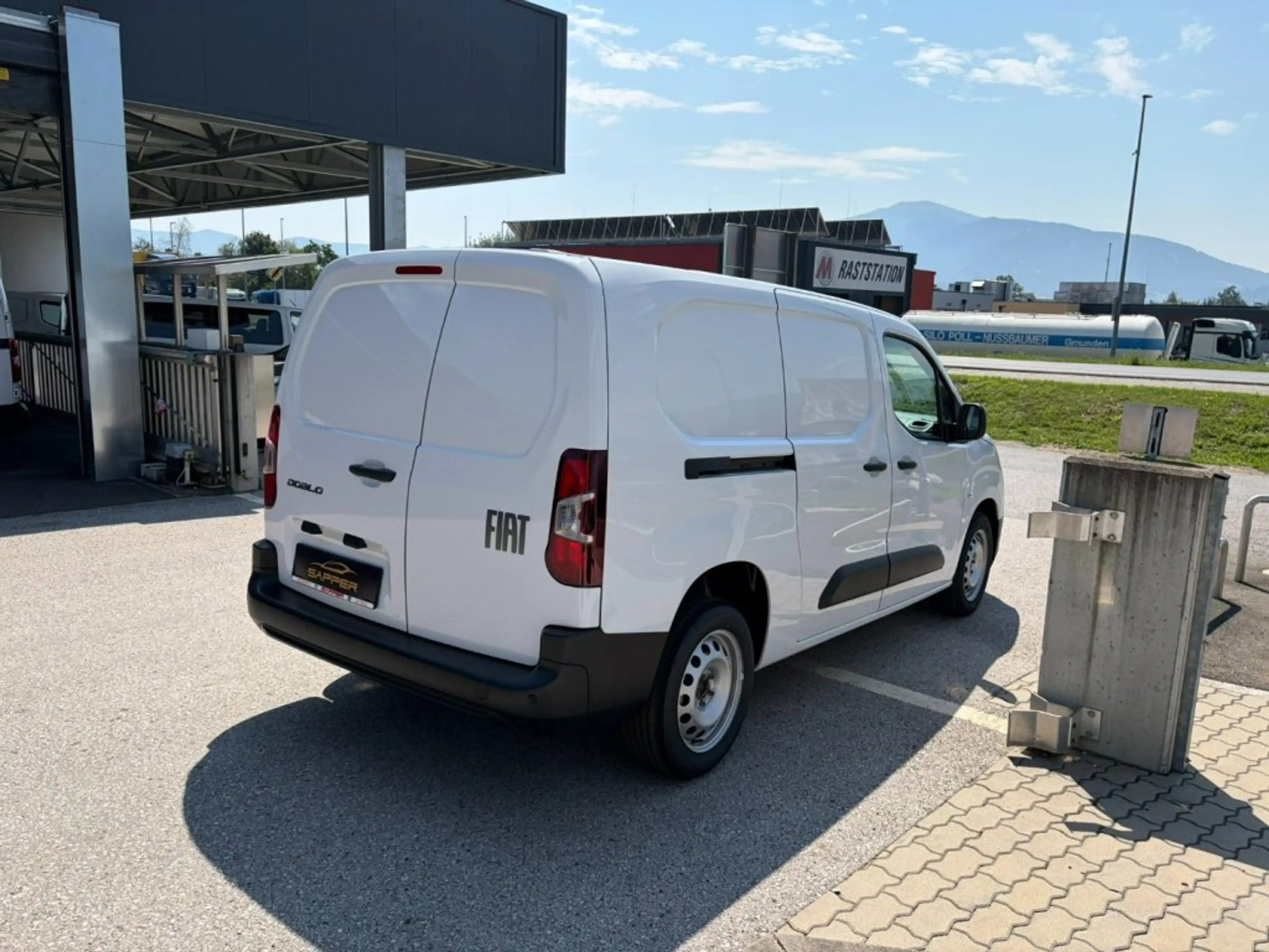 Fiat Doblo Doblò KW XL Diesel 100 Manuell — photo 5