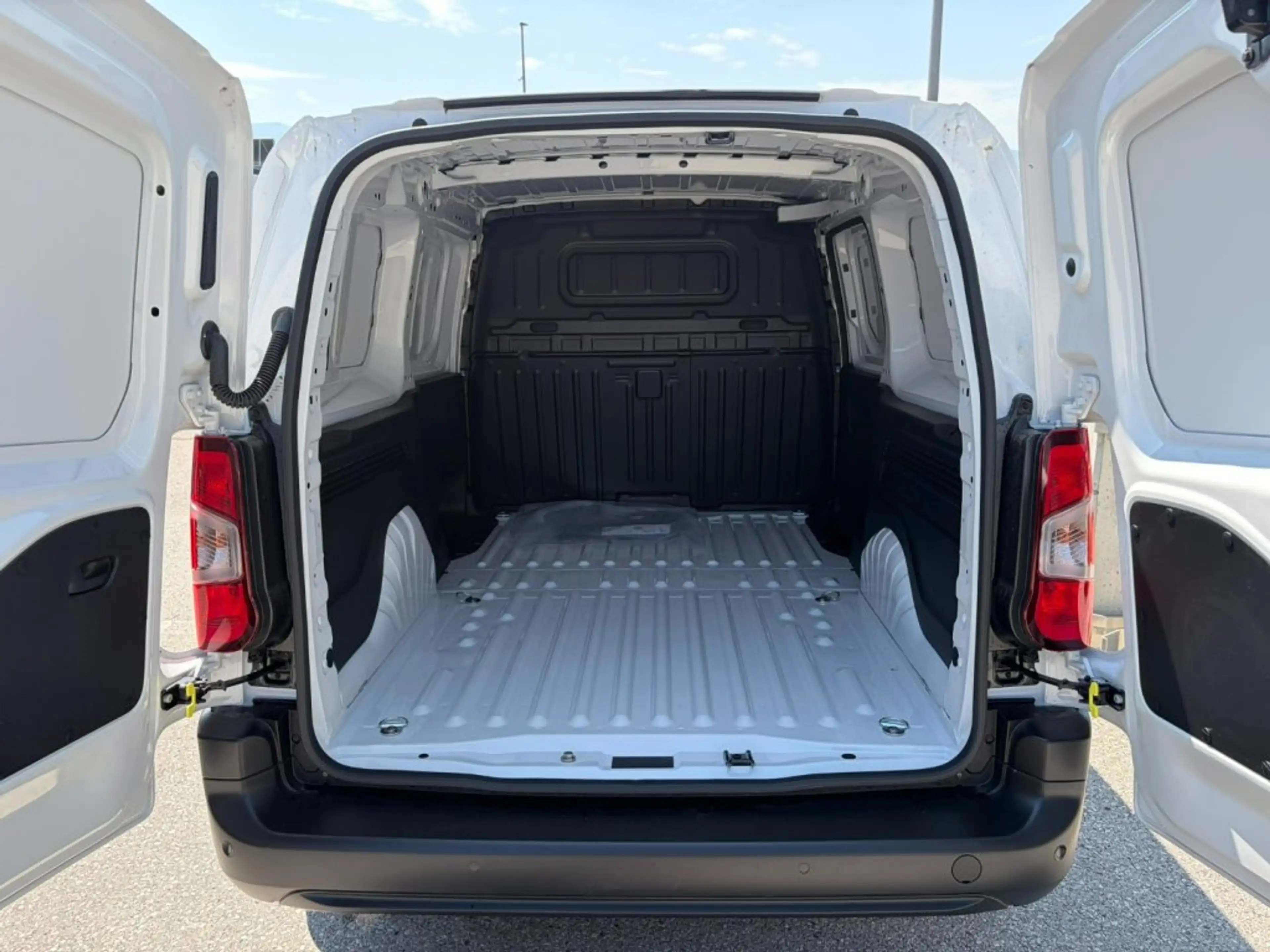 Fiat Doblo Doblò KW XL Diesel 100 Manuell — photo 8