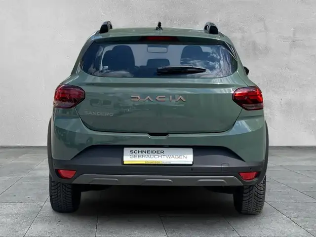 Dacia Sandero view 4