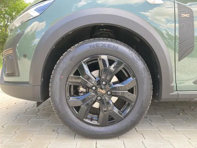 Dacia Sandero view 13
