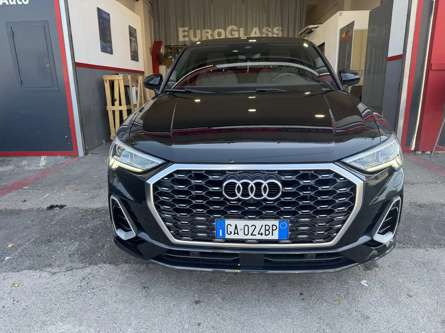 Audi Q3 sportback 35 2.0 tdi S line edition s-tronic Noir - 1