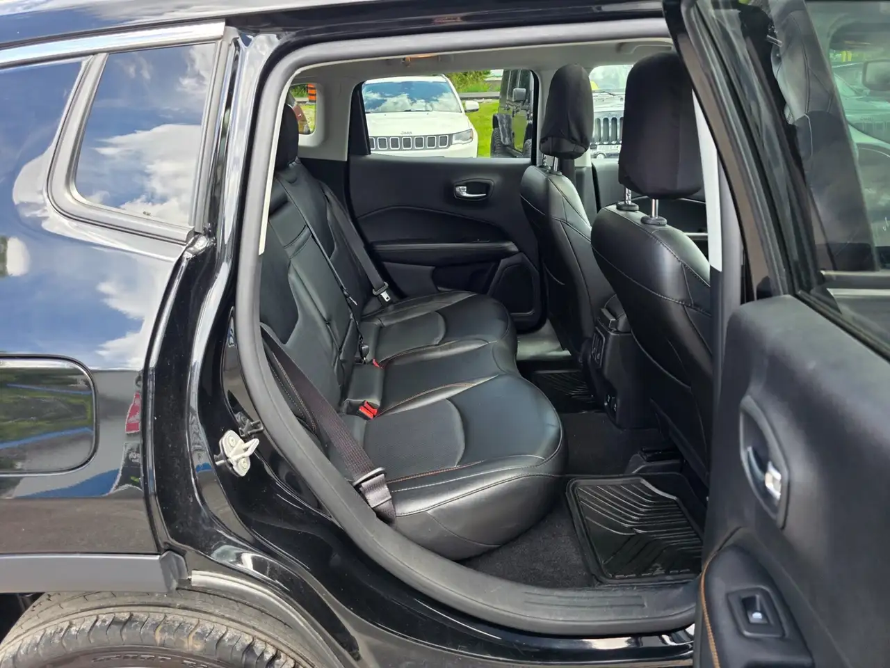 Jeep Compass снимка Jeep Compass