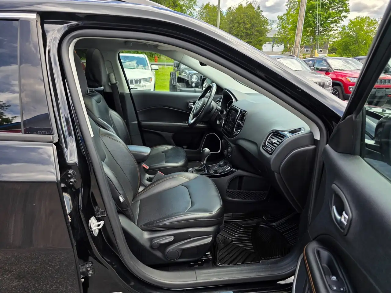 Jeep Compass снимка Jeep Compass