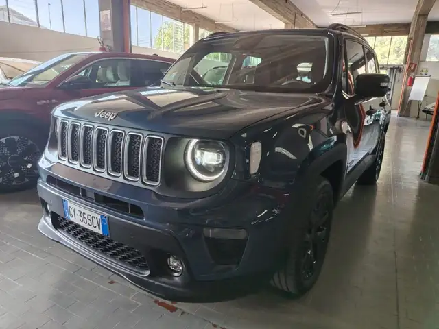 Jeep Renegade view 2